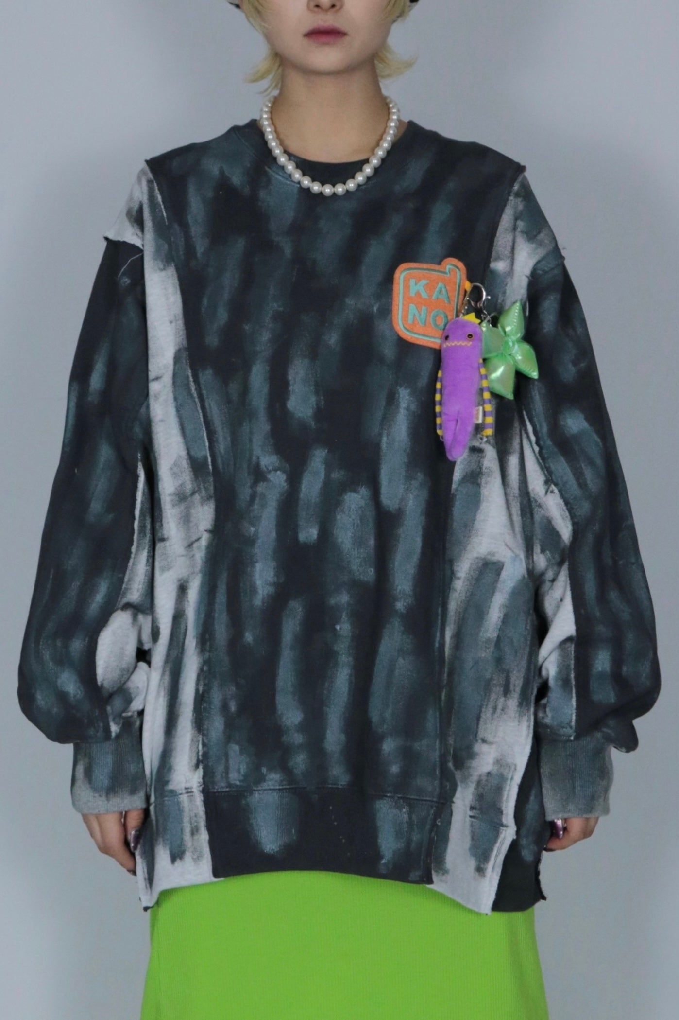 bi-color paint sweat