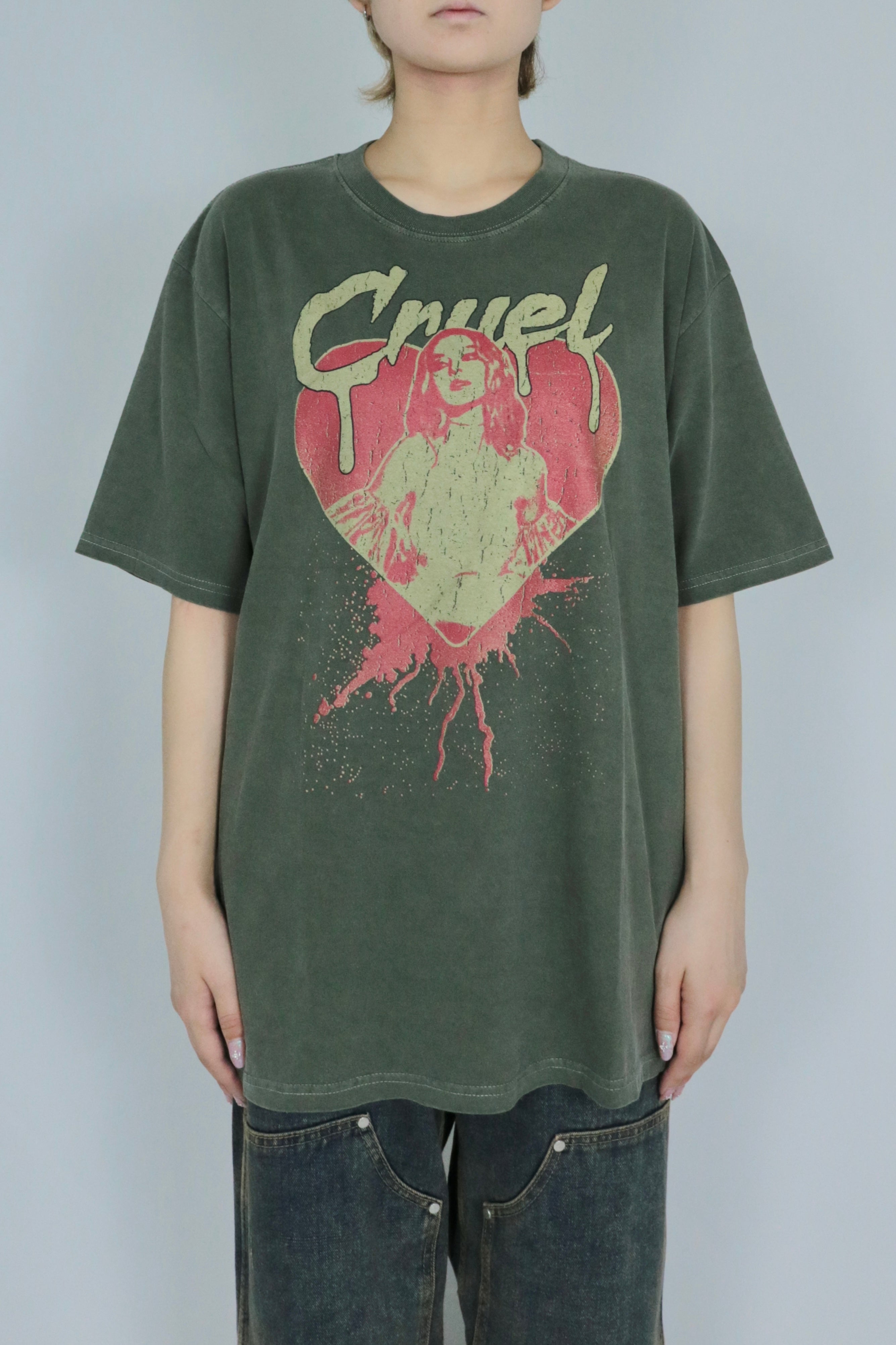 Cruel heart over size T