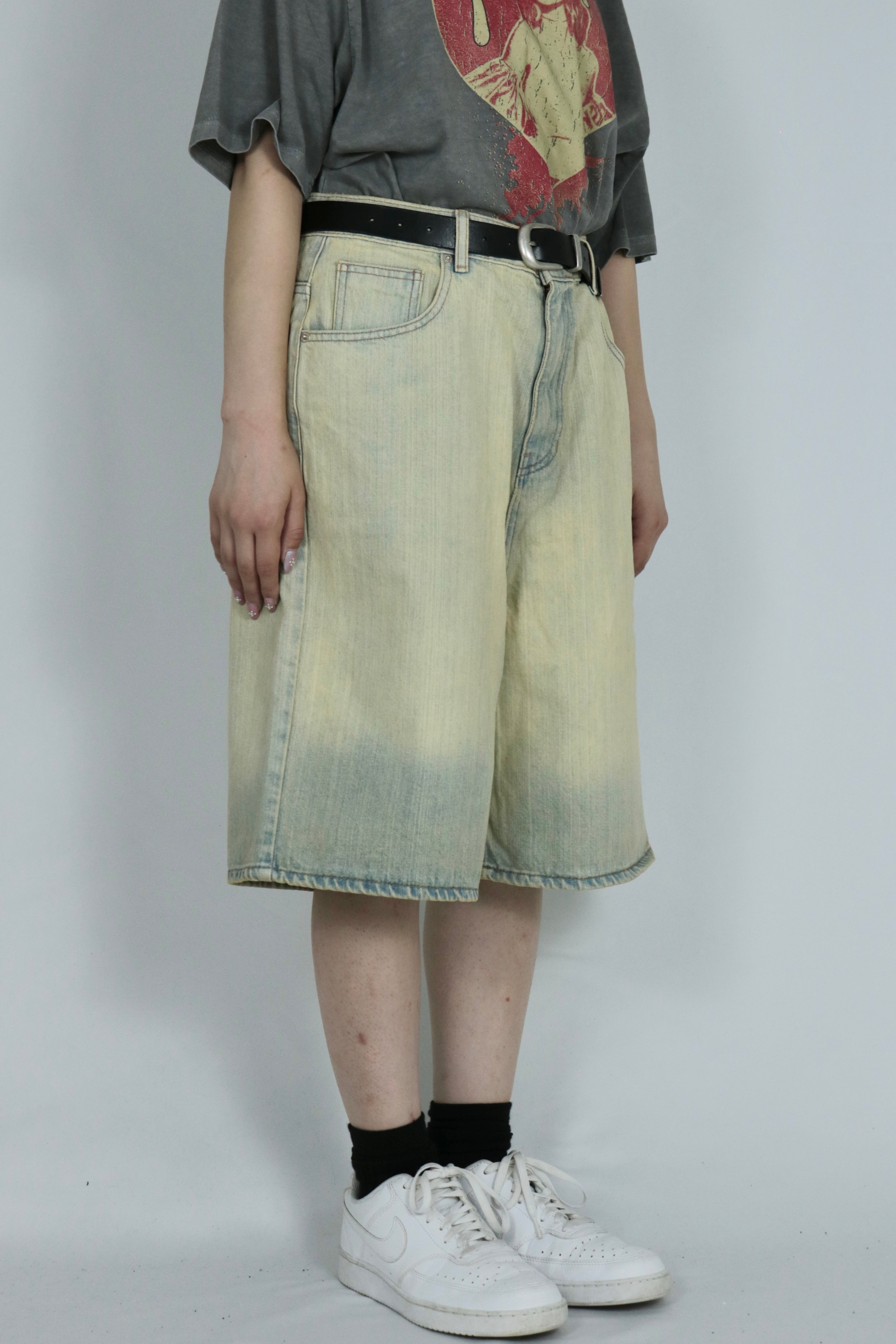 Vintage like denim pants