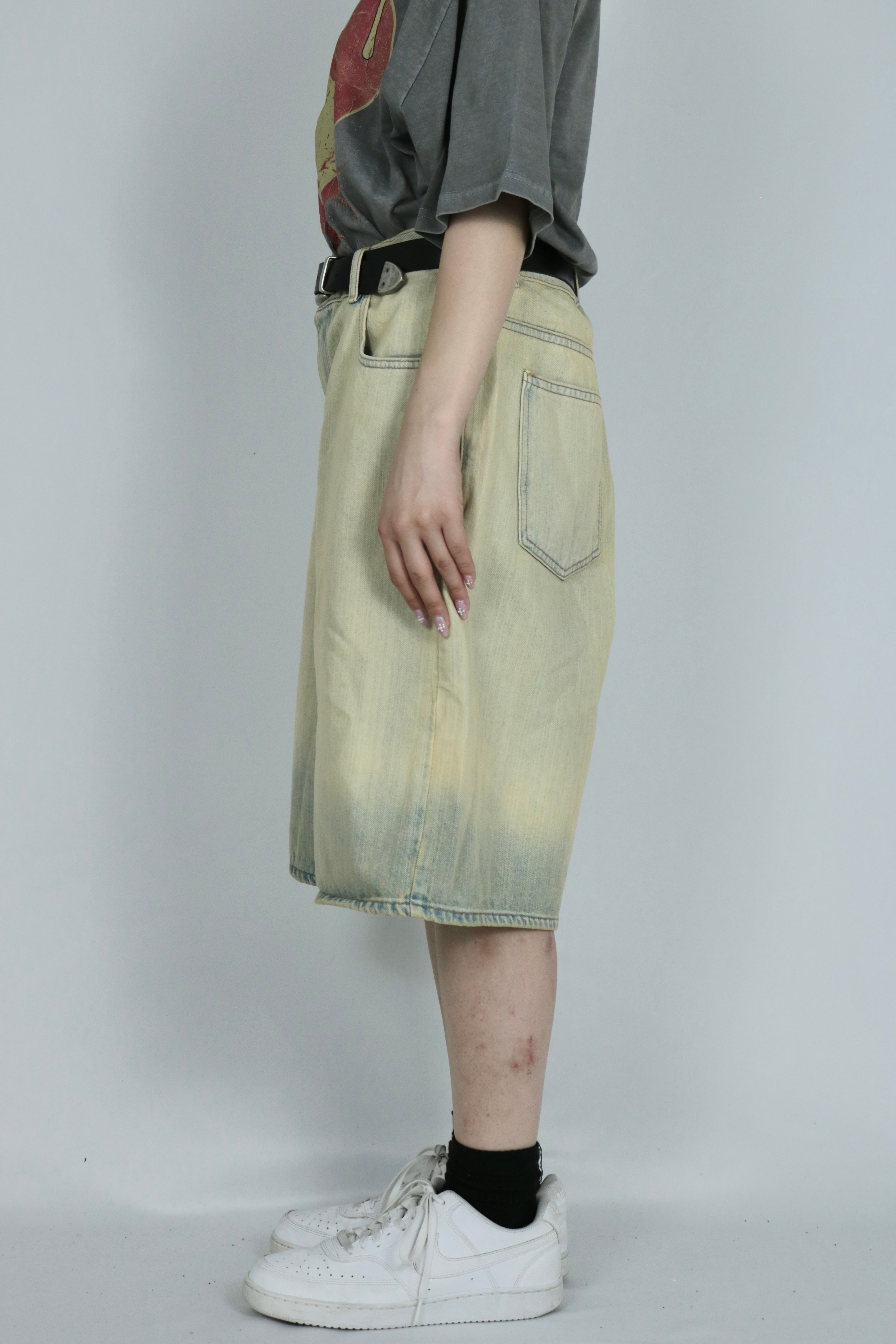 Vintage like denim pants