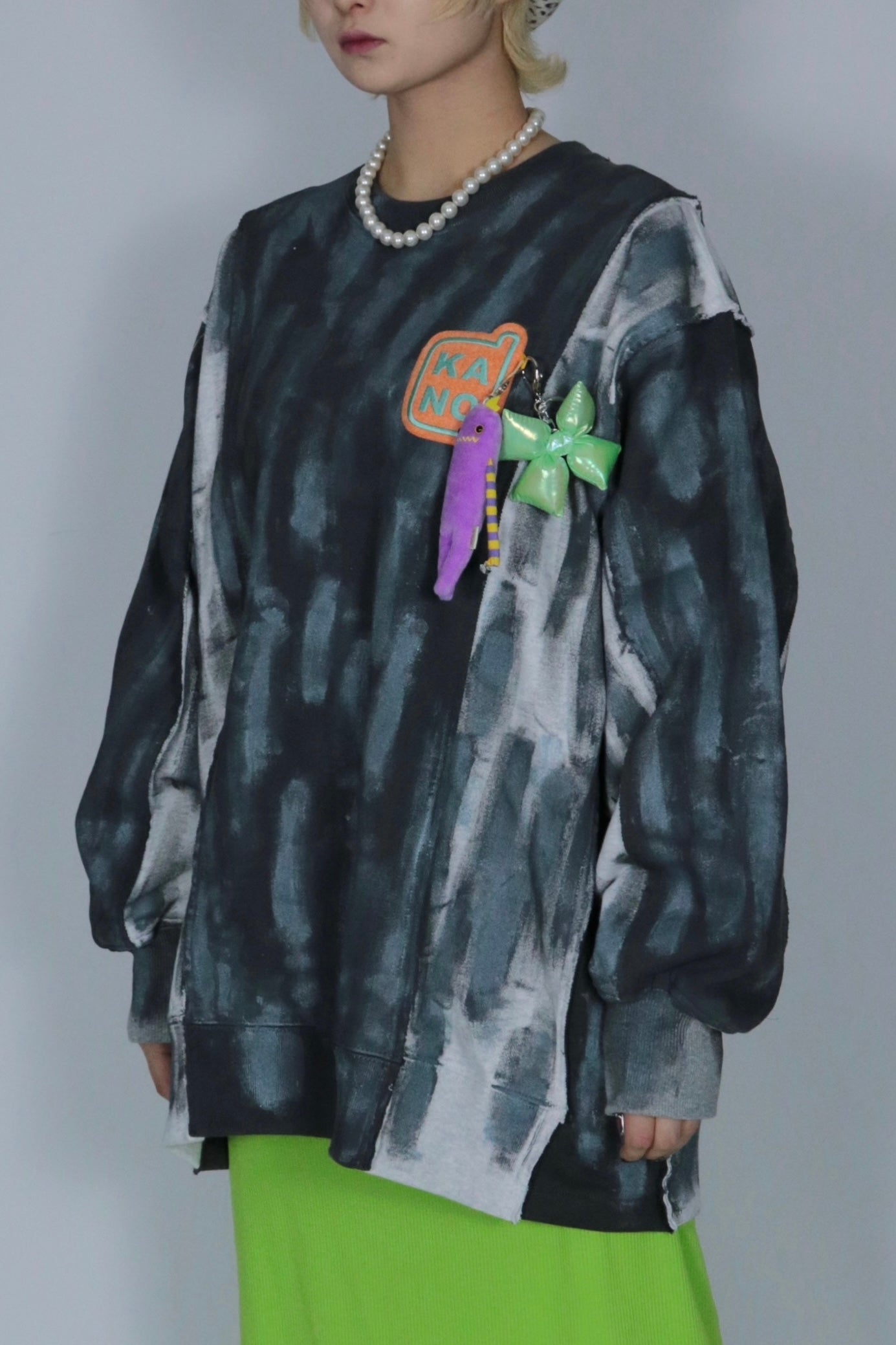 bi-color paint sweat