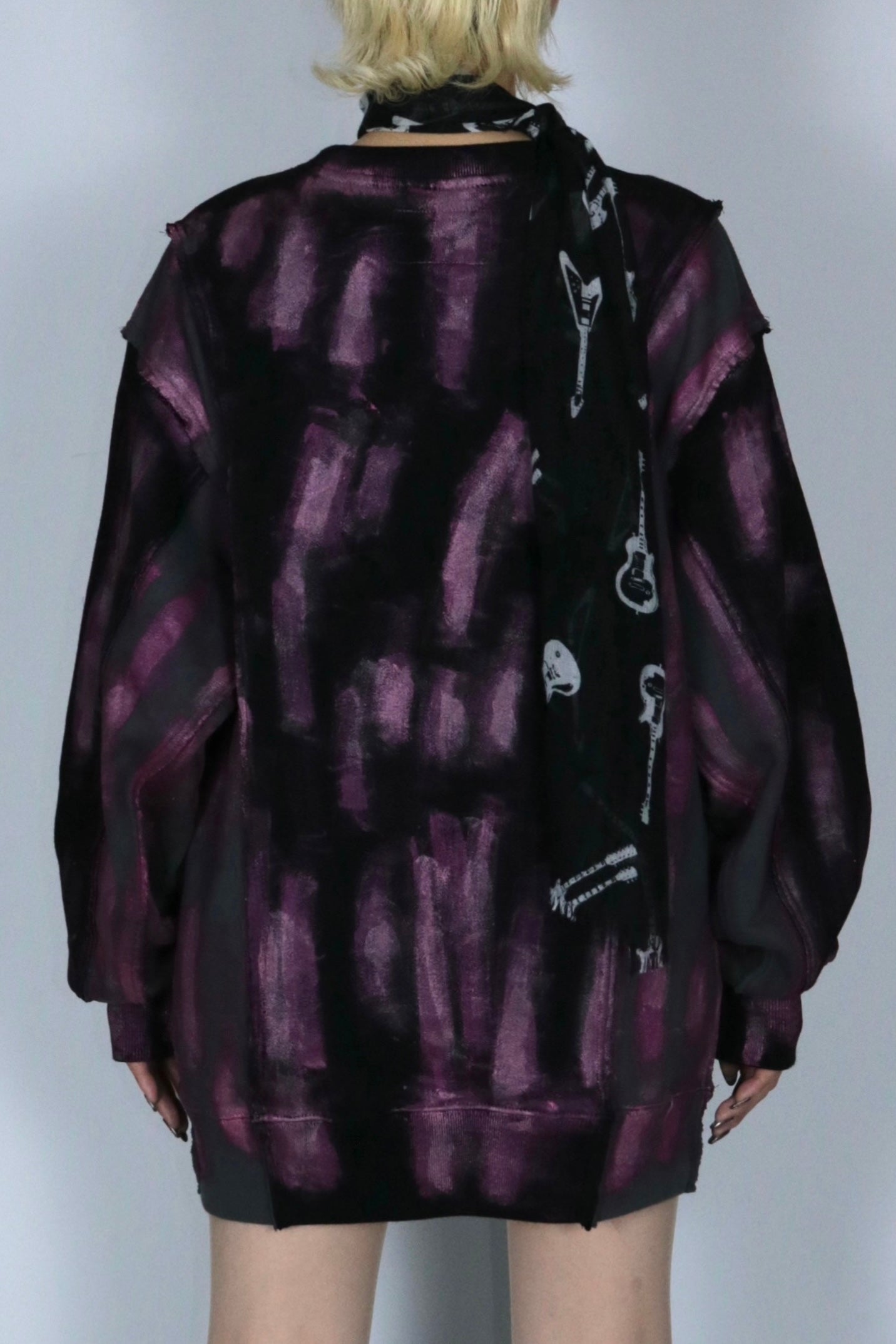 bi-color paint sweat