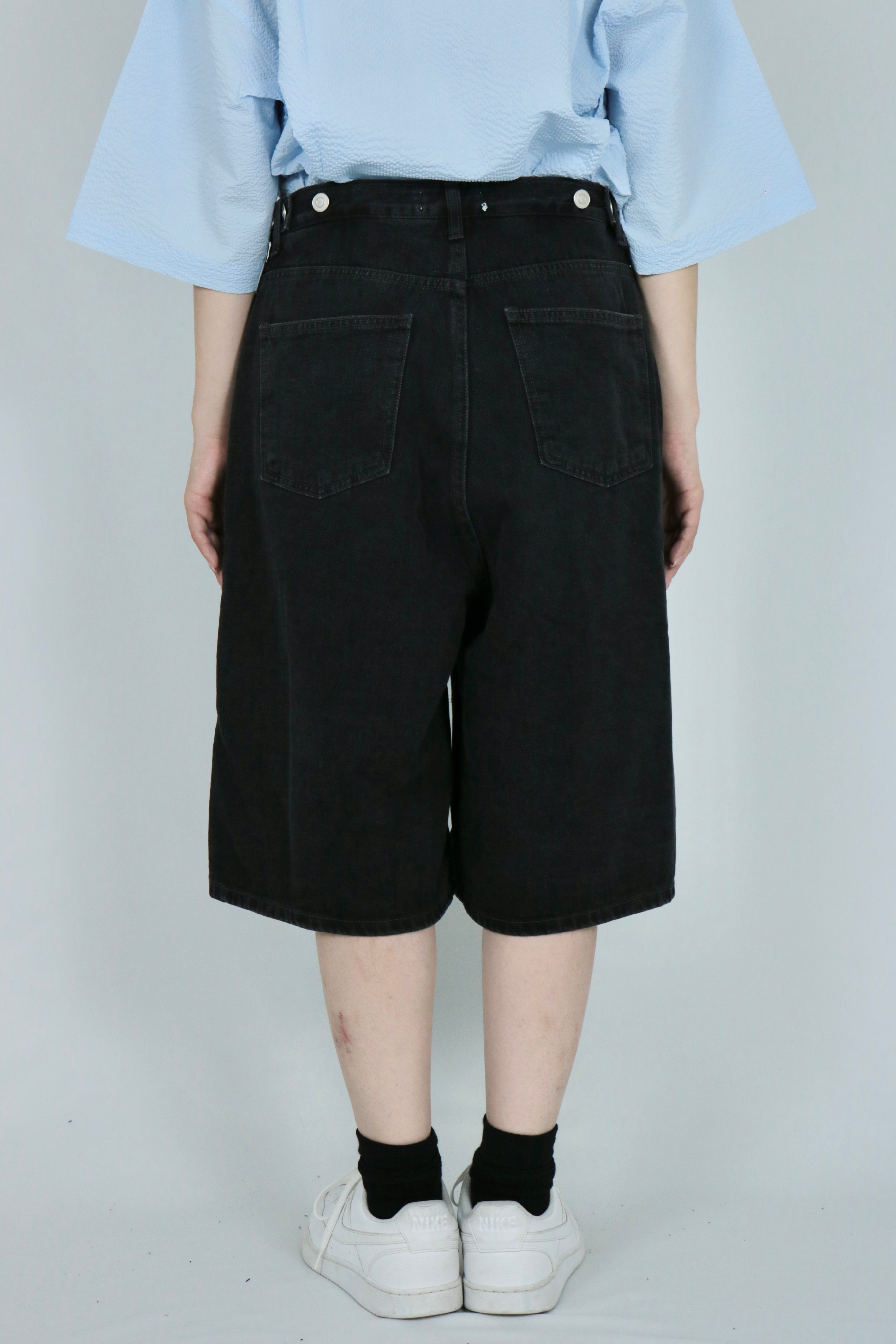 Damaged half pants