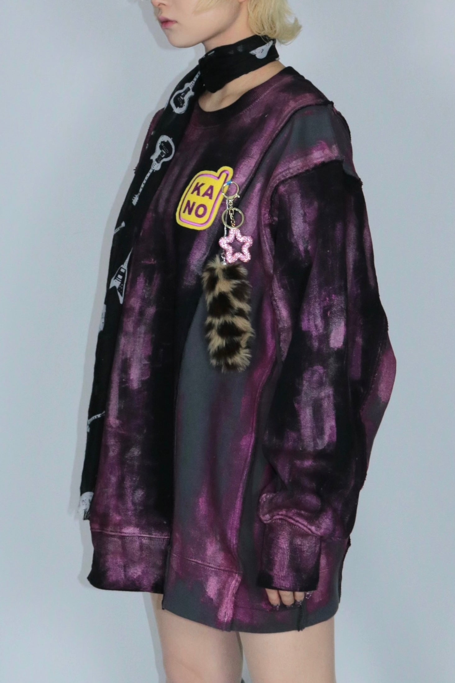 bi-color paint sweat