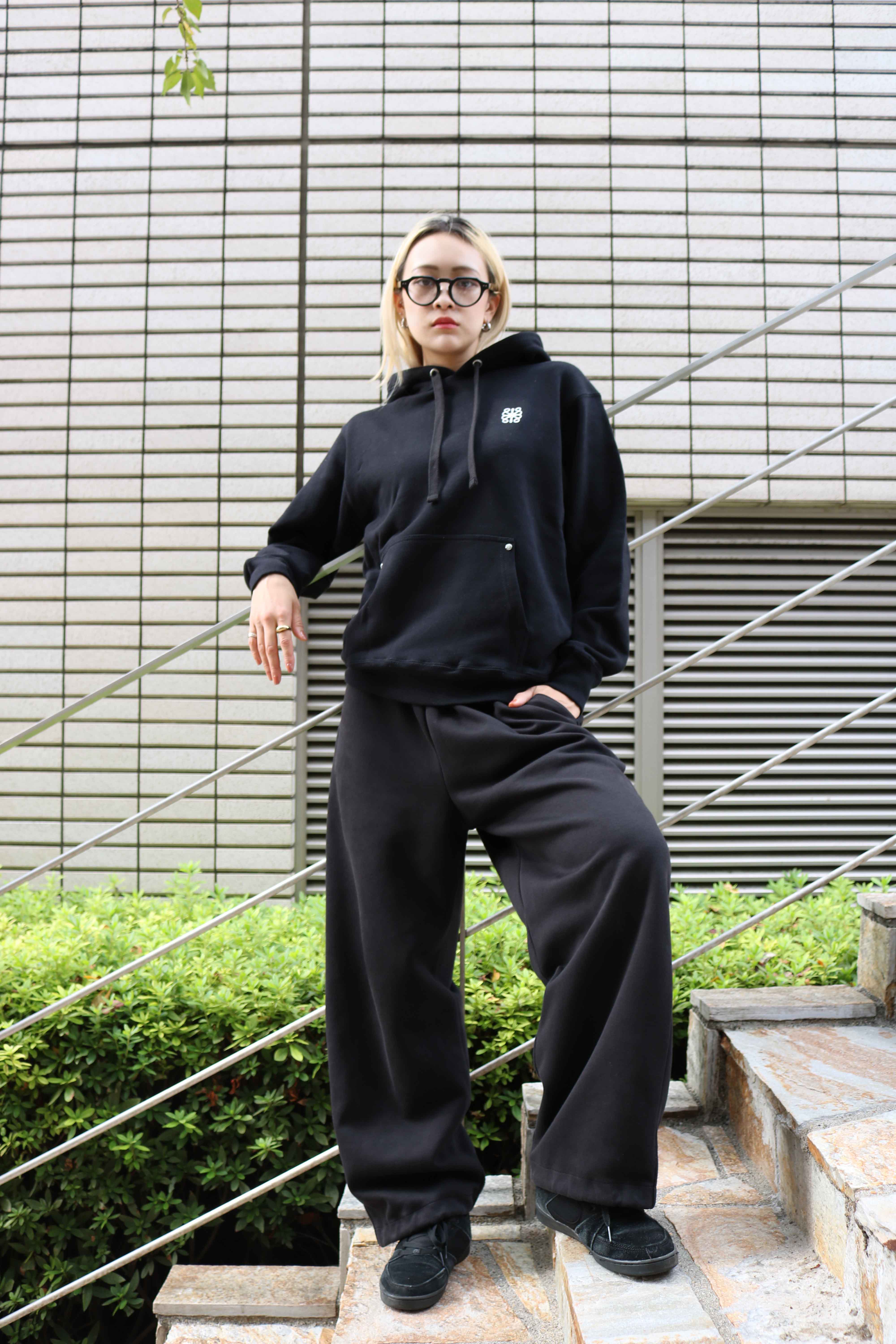 One Point Logo Hoodie(Black)