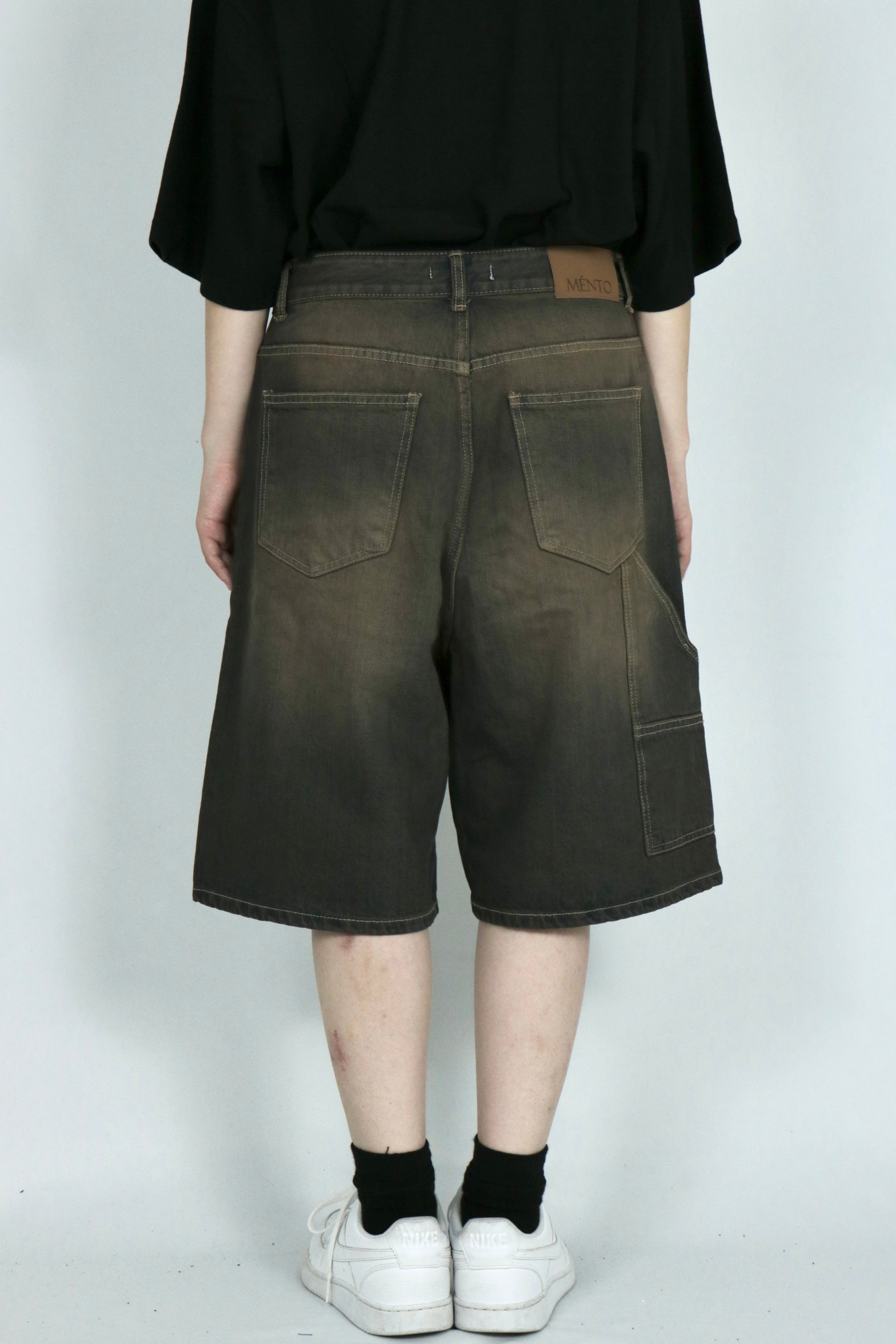 Vintage like denim pants