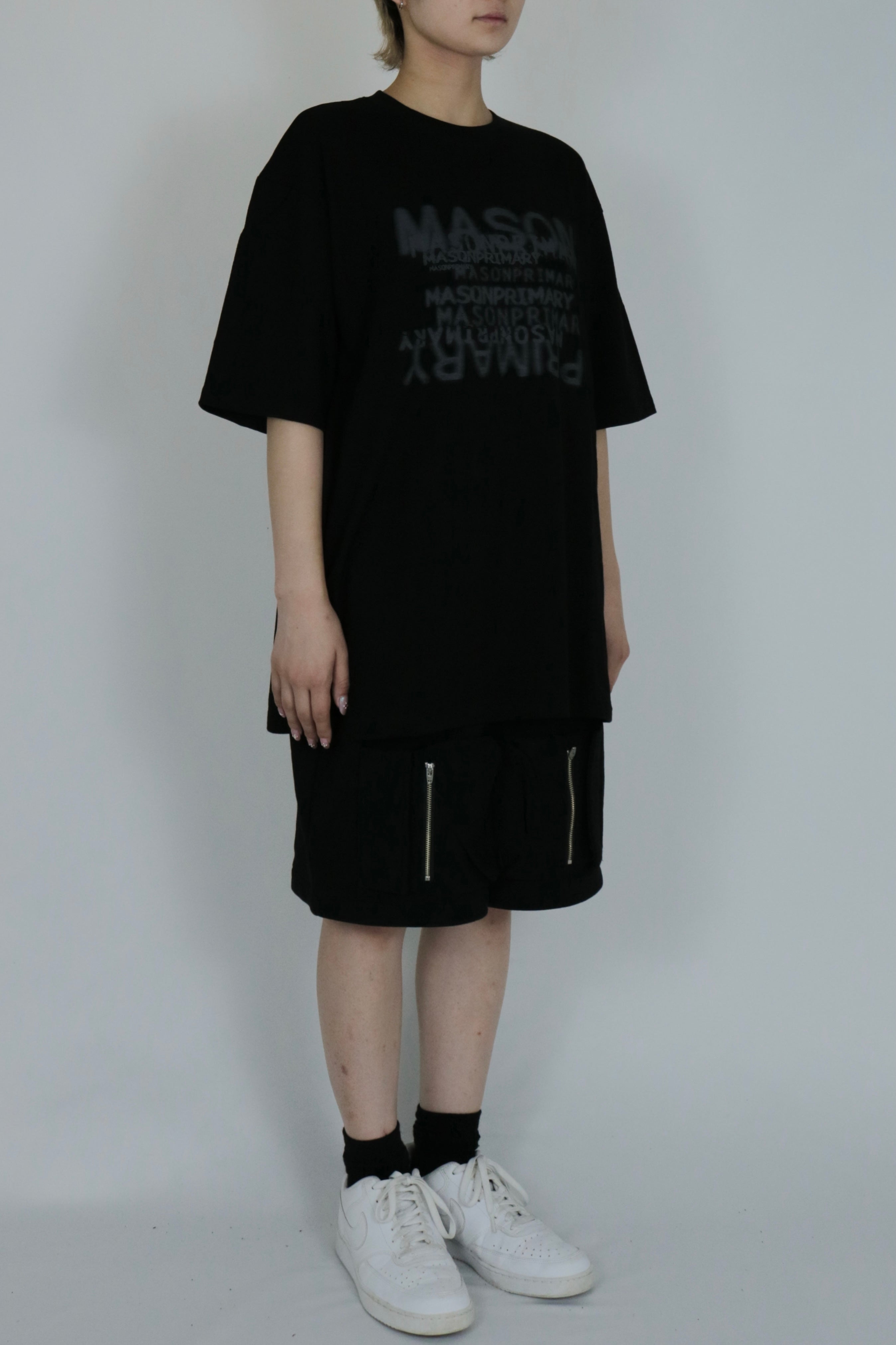 English lettering over size T