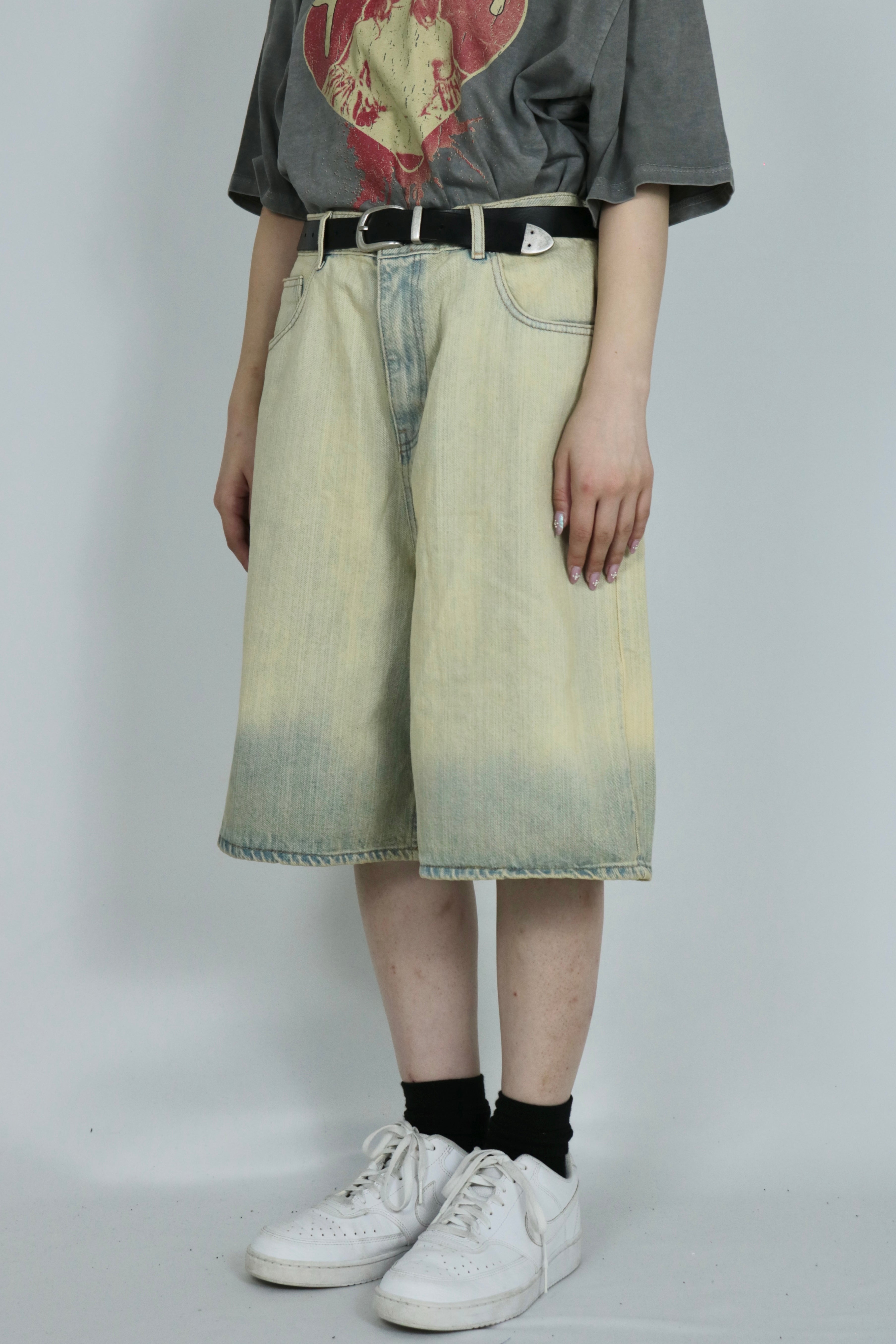 Vintage like denim pants