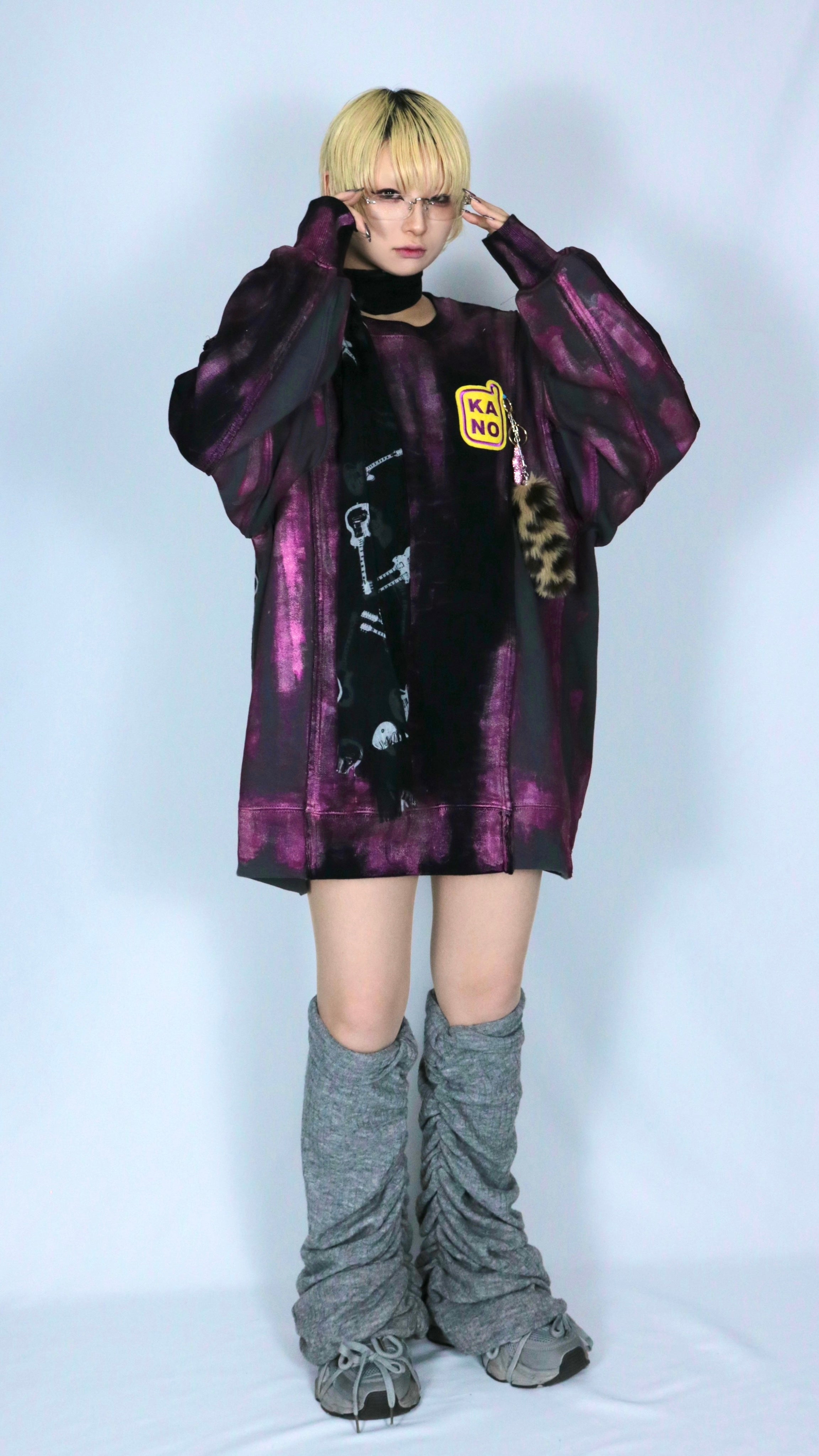 bi-color paint sweat