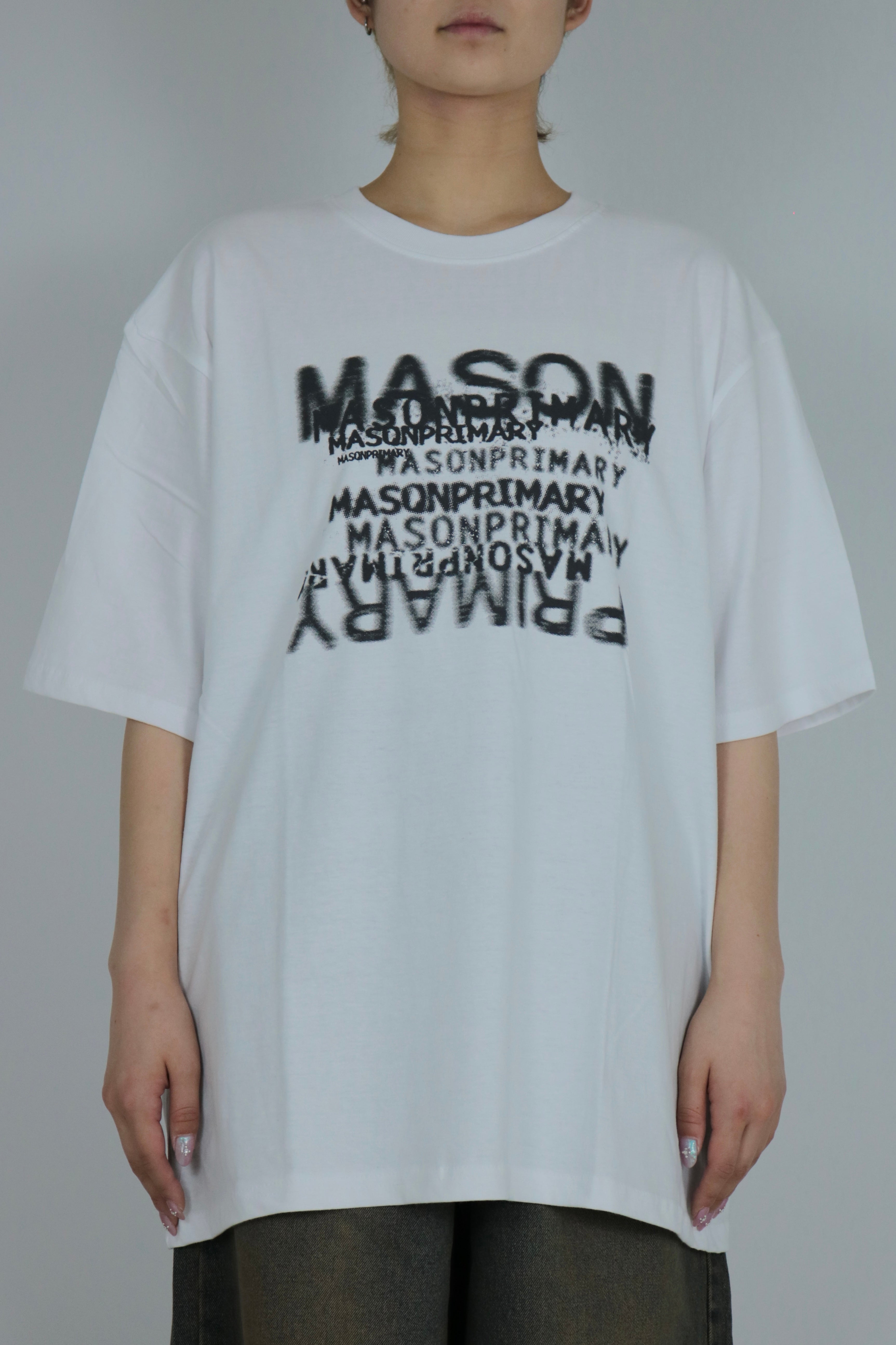 English lettering over size T