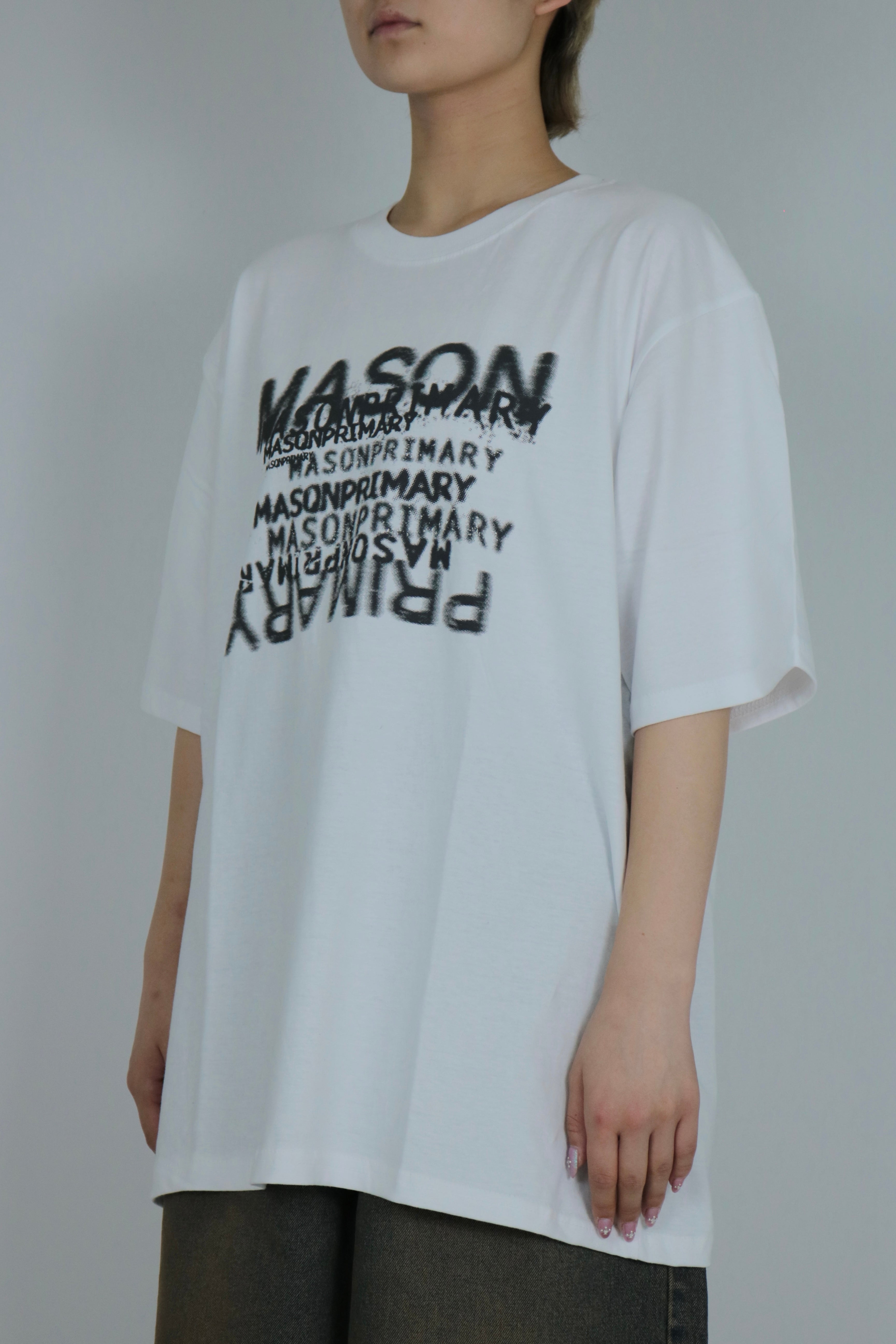 English lettering over size T