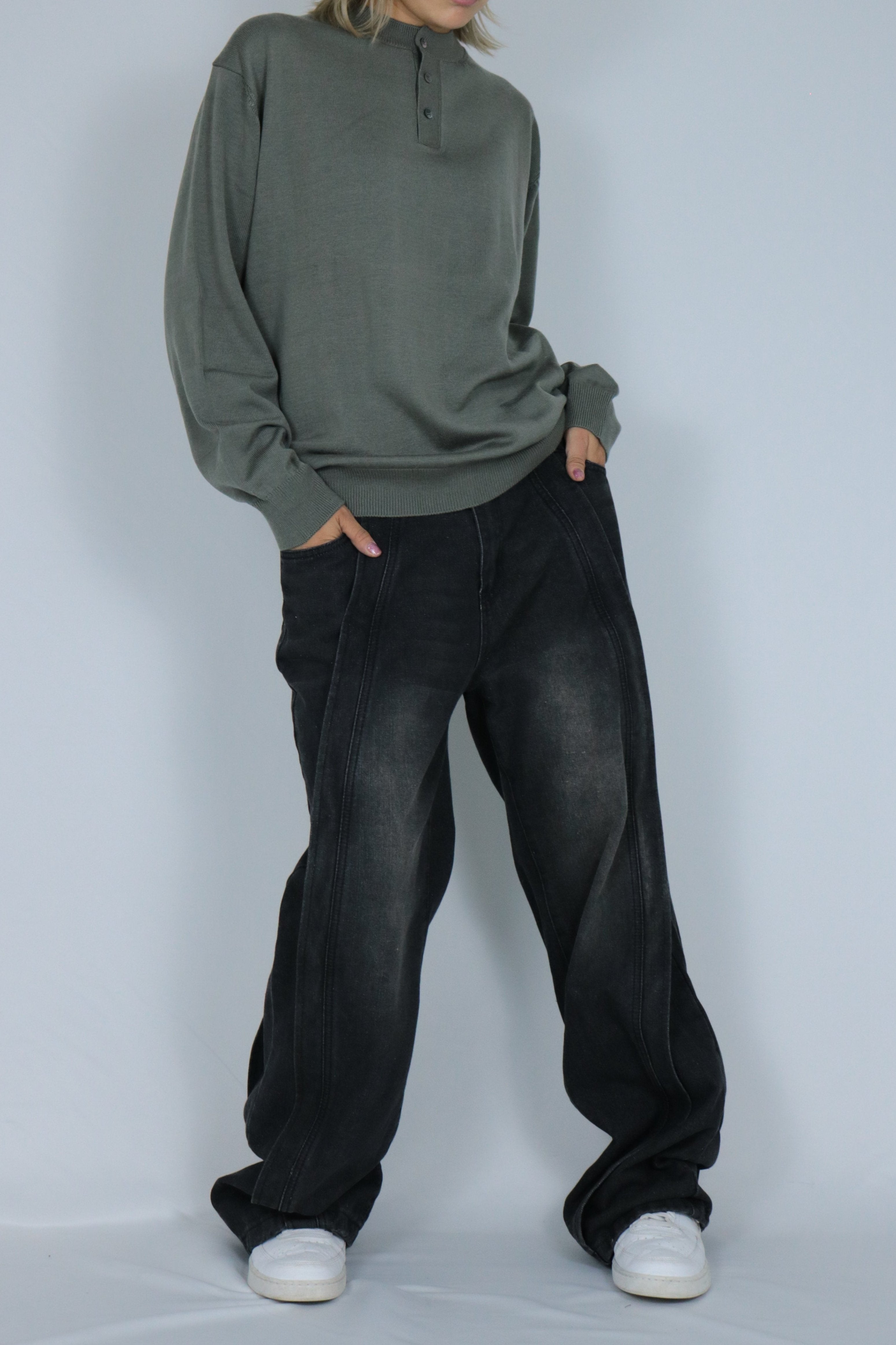 Henry neck knit shirt
