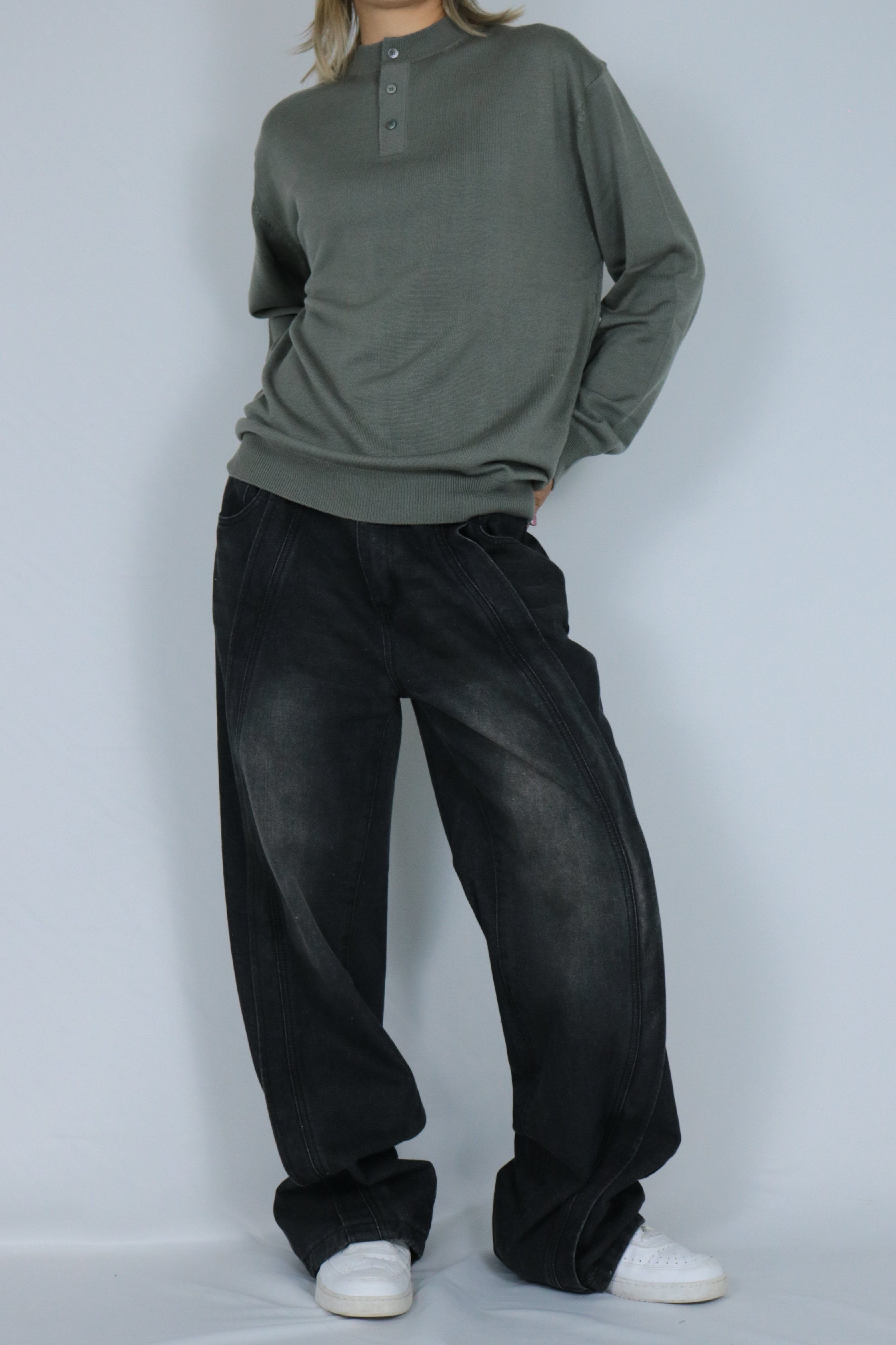 Henry neck knit shirt
