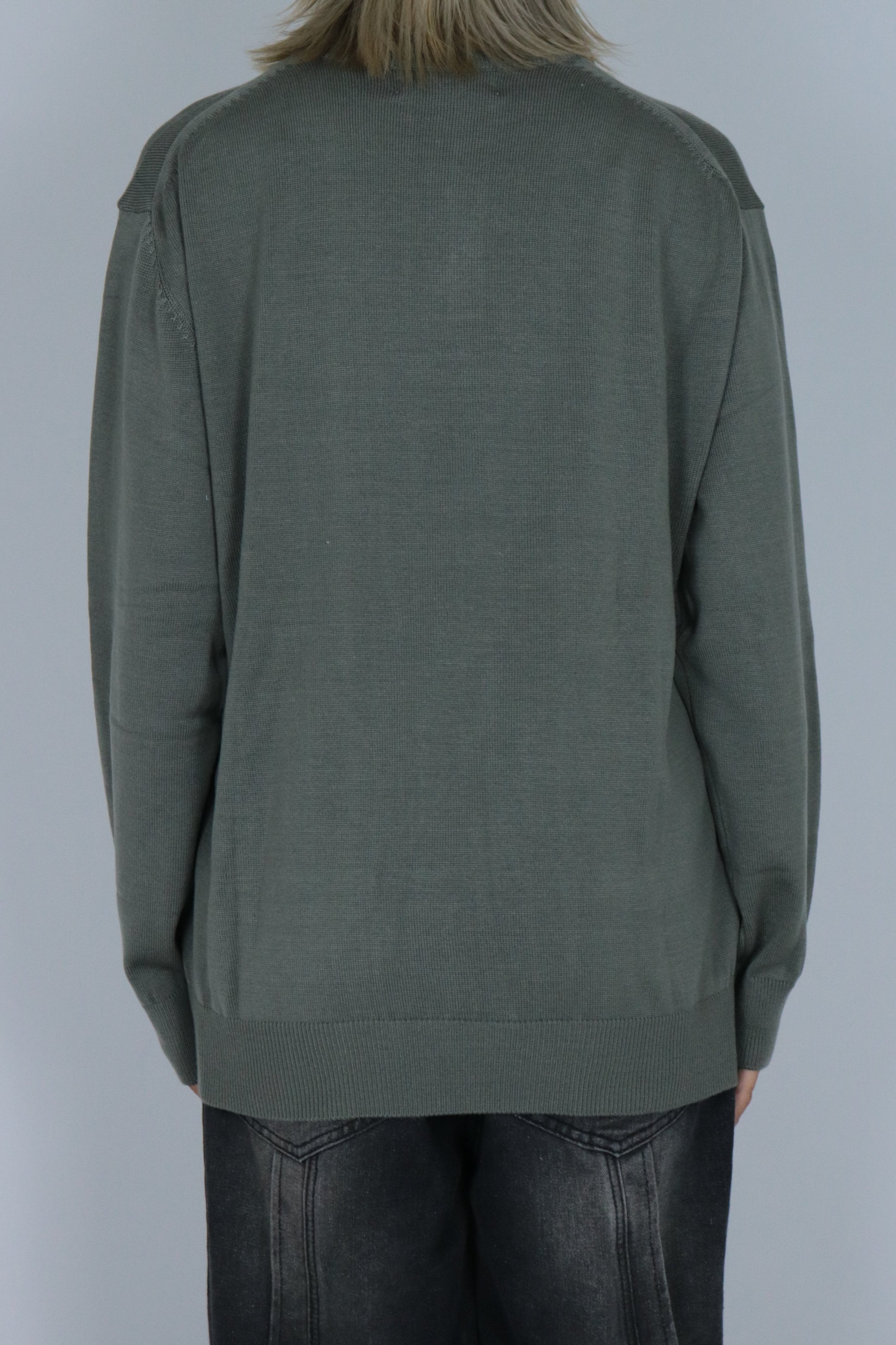 Henry neck knit shirt