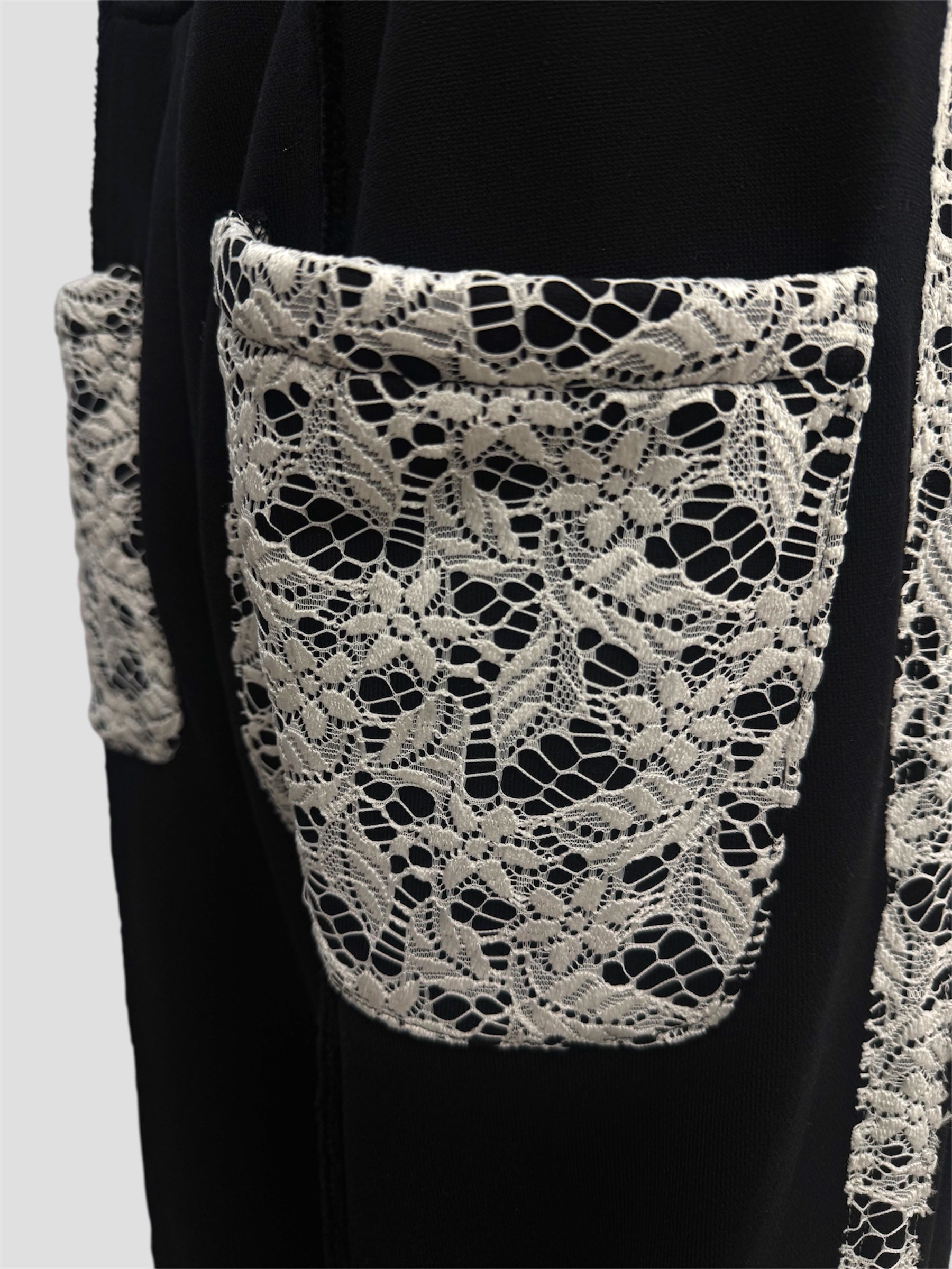Line lace wide sweat pants(Black)