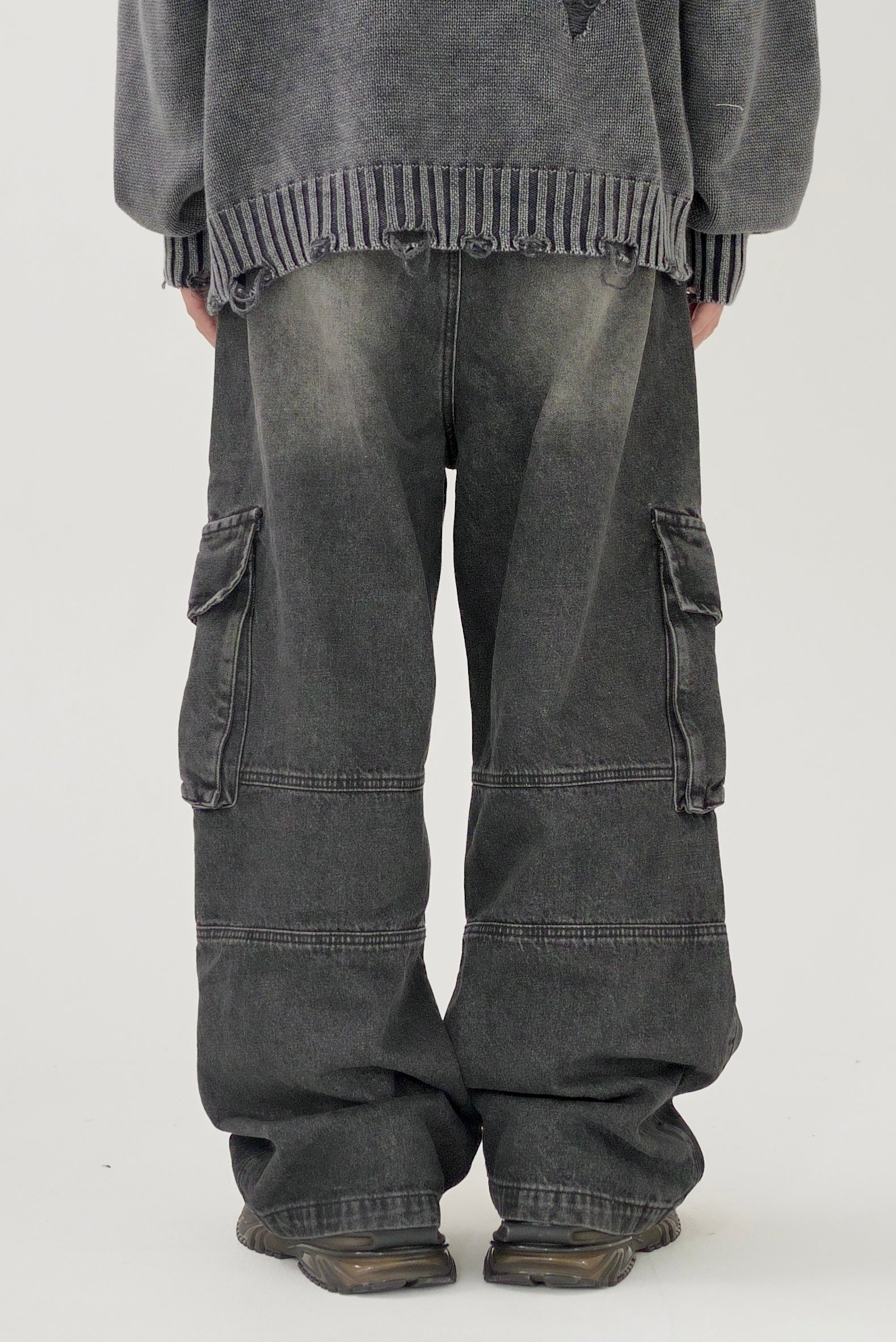 Design denim cargo pants