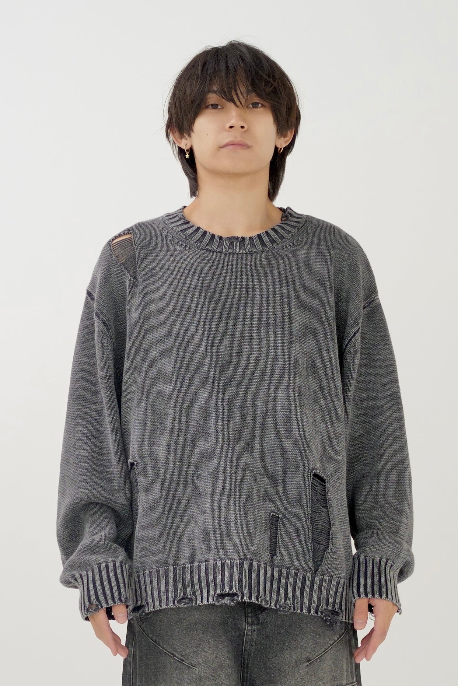 Damage design knit tops