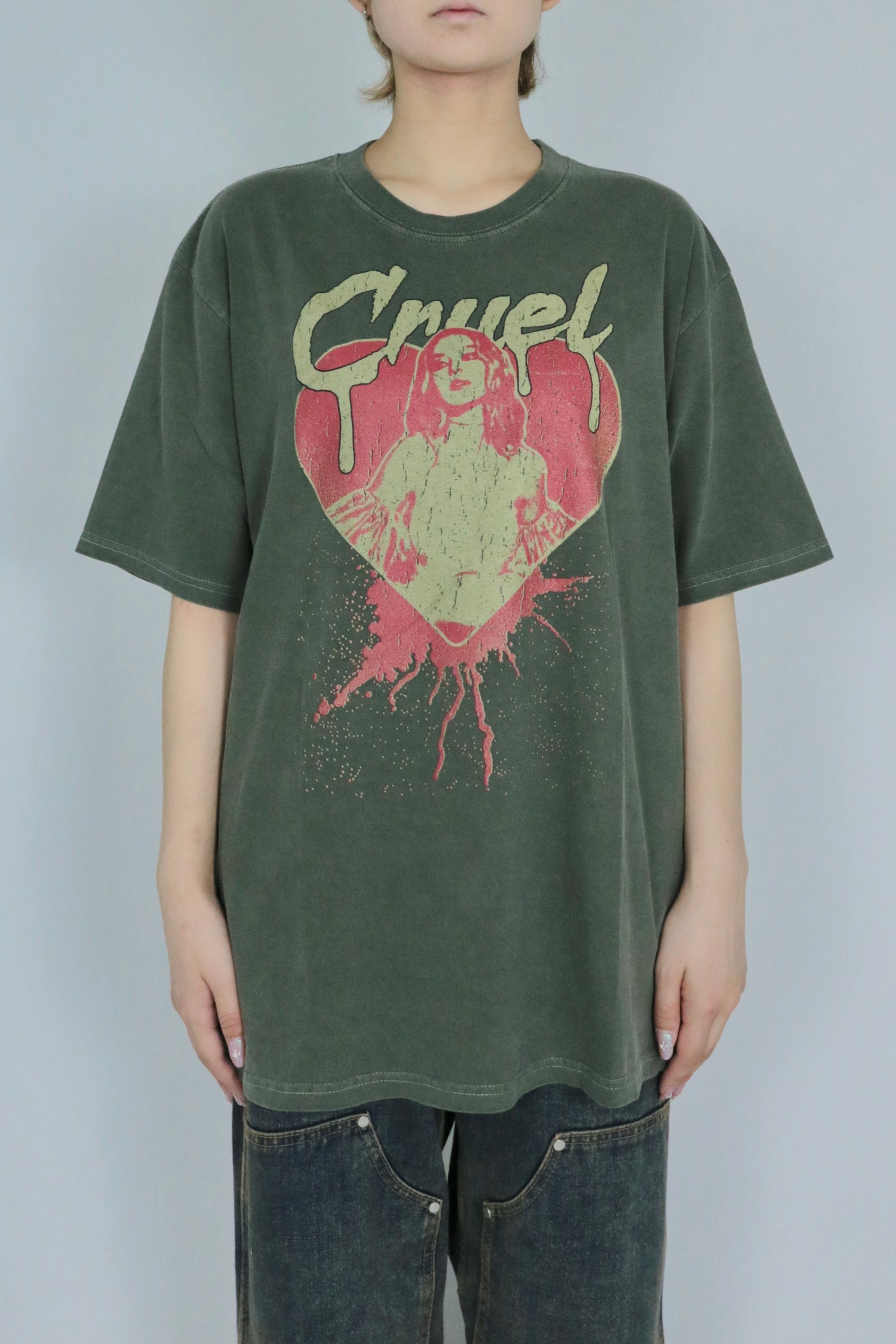 Cruel heart over size T