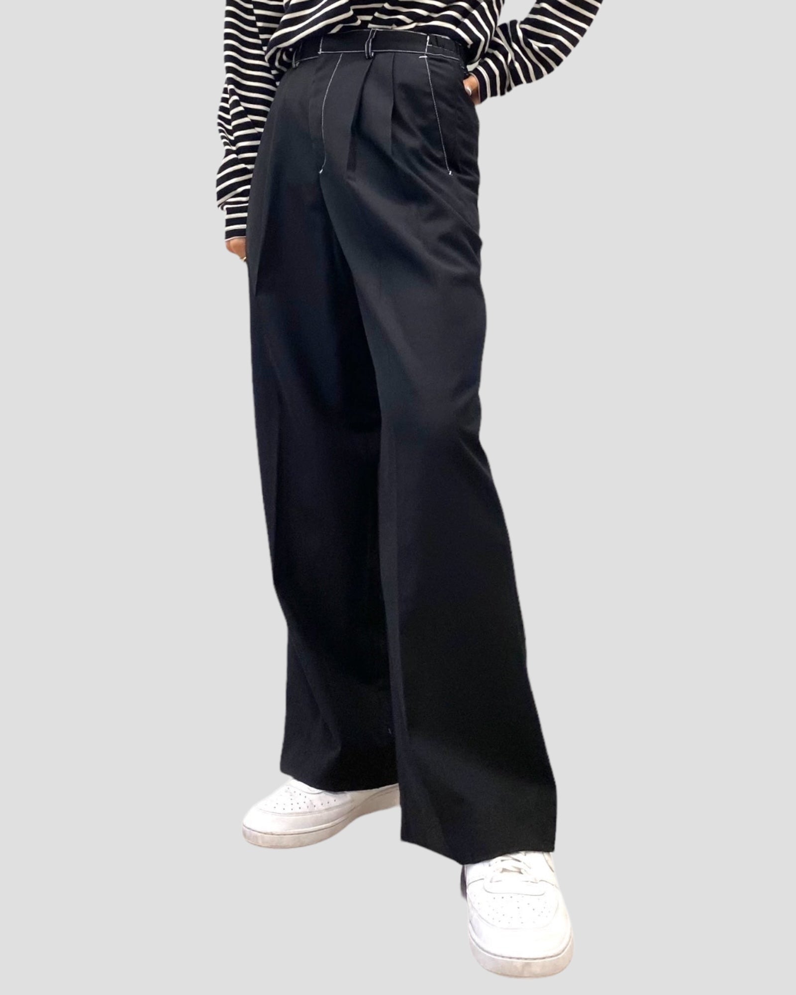 Design stitch wide pants