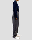 Design tuck wide pants