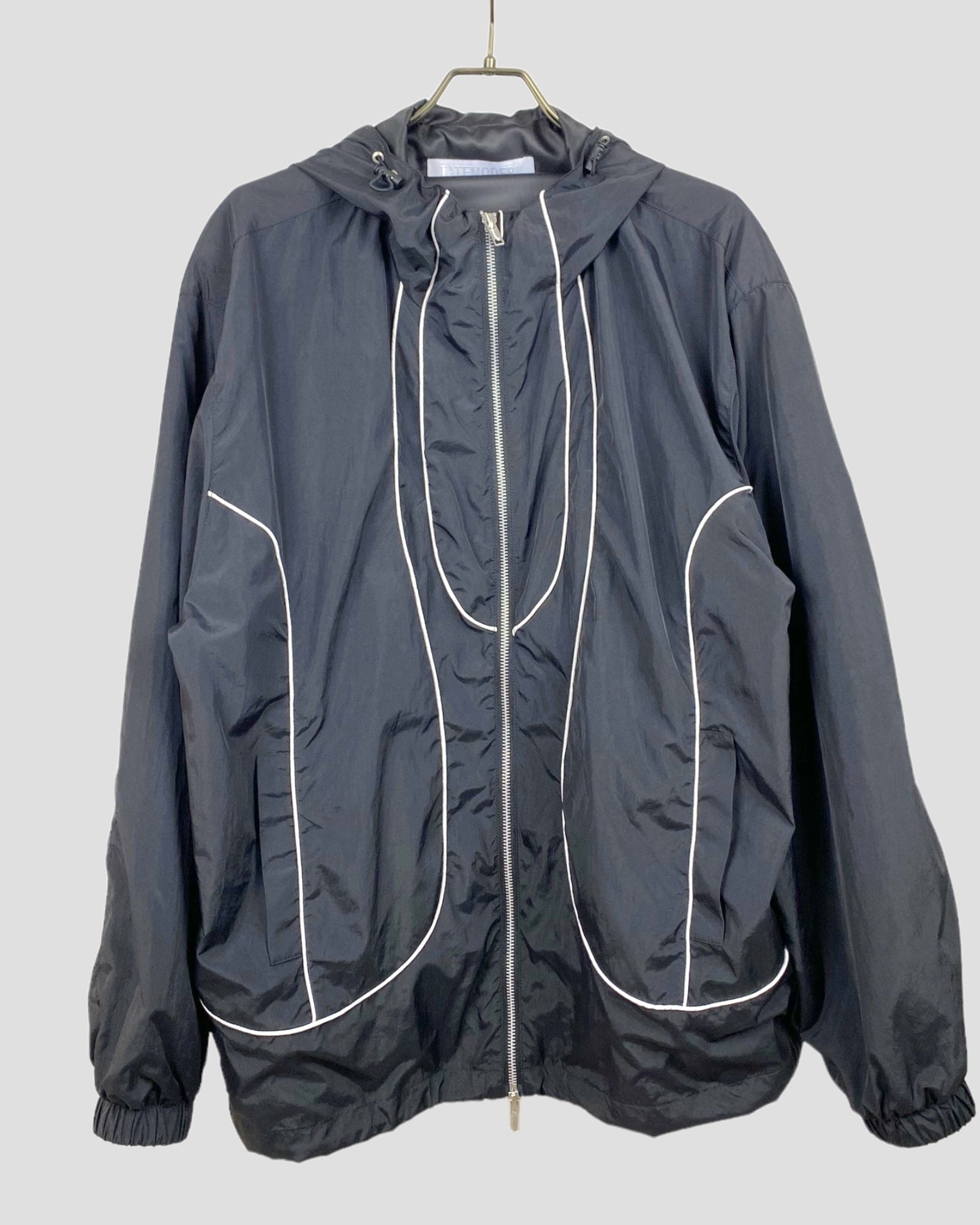 Piping hooded blouson