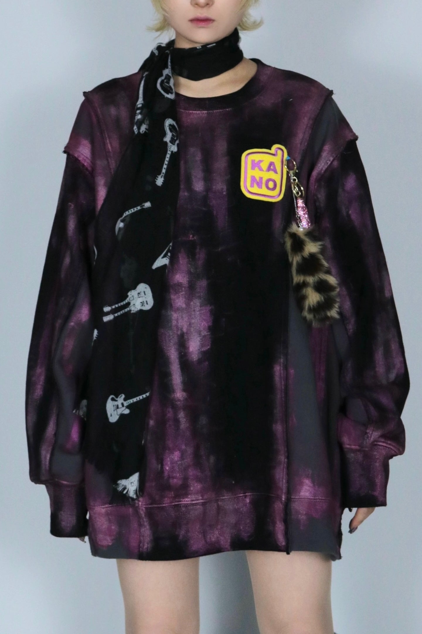 bi-color paint sweat