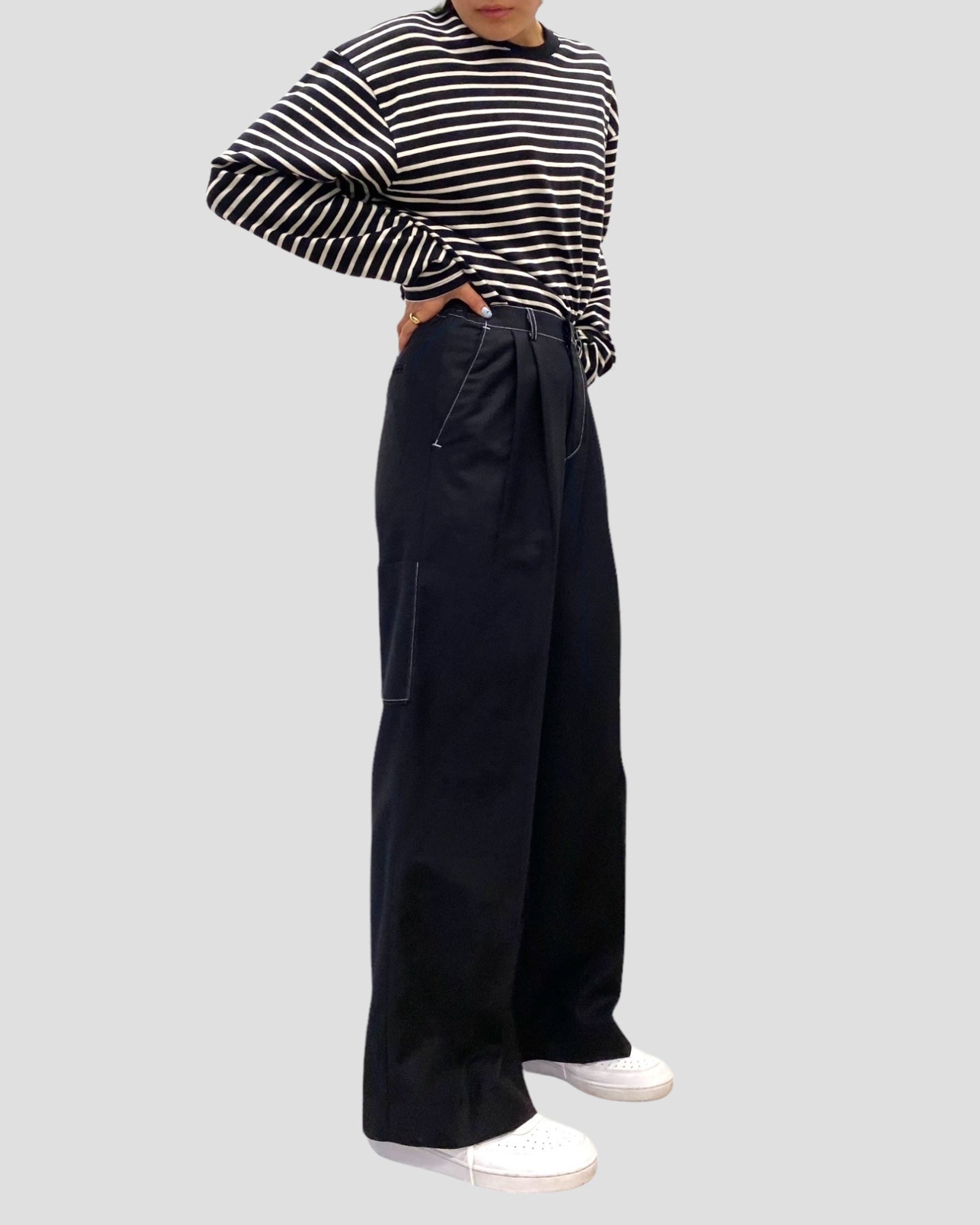 Design stitch wide pants