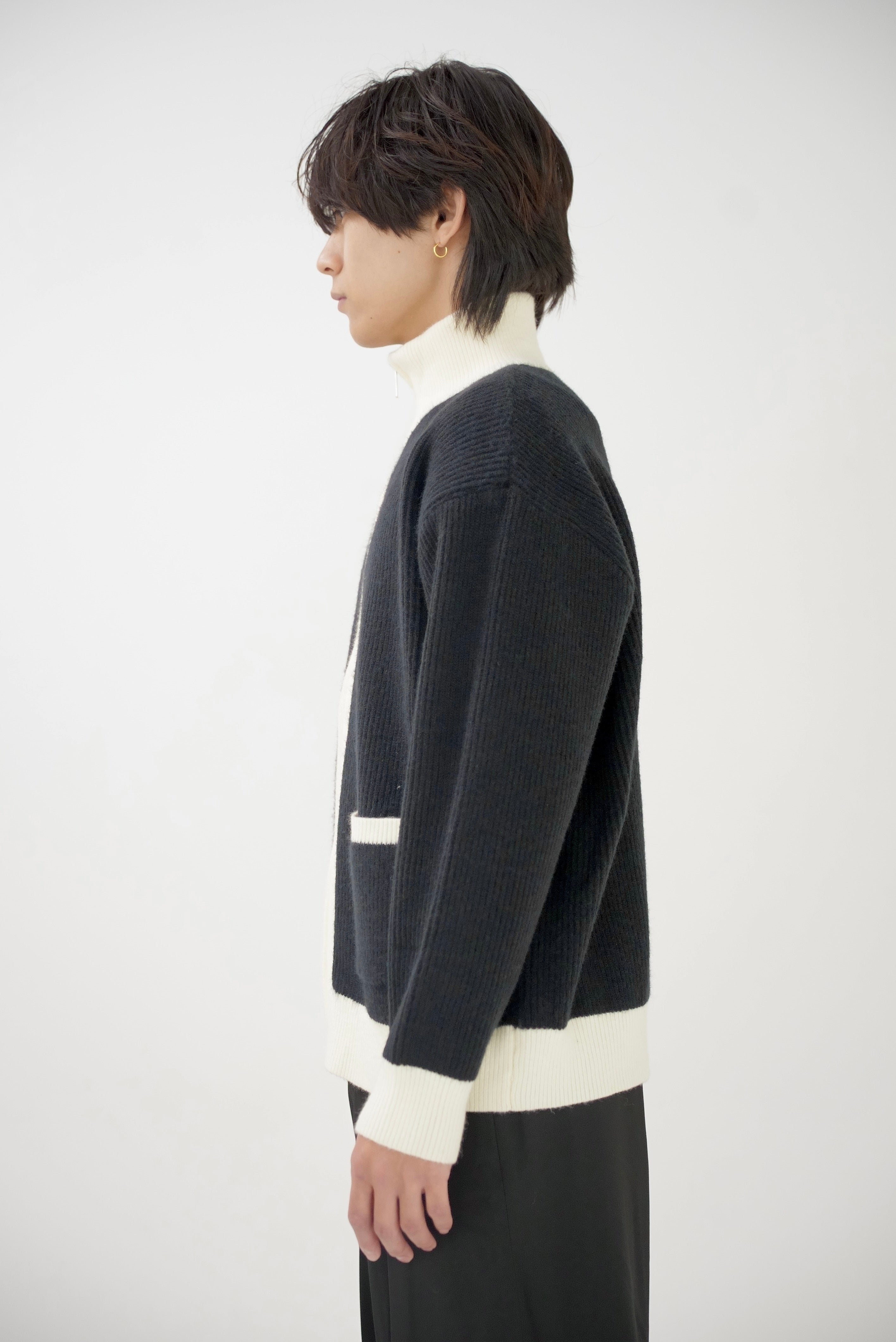 Bi-color zip knit