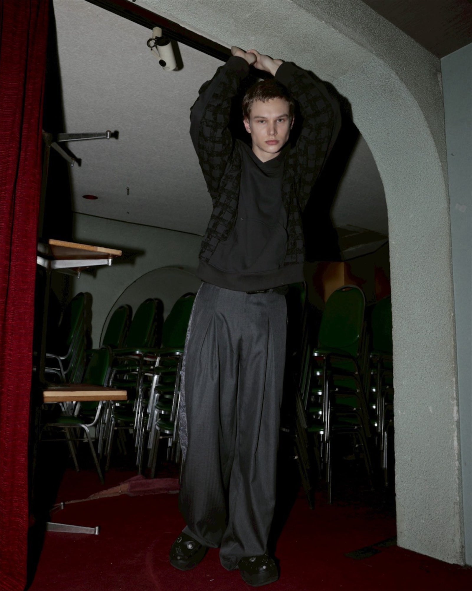 Line lace box tuck slacks(Charcoal)