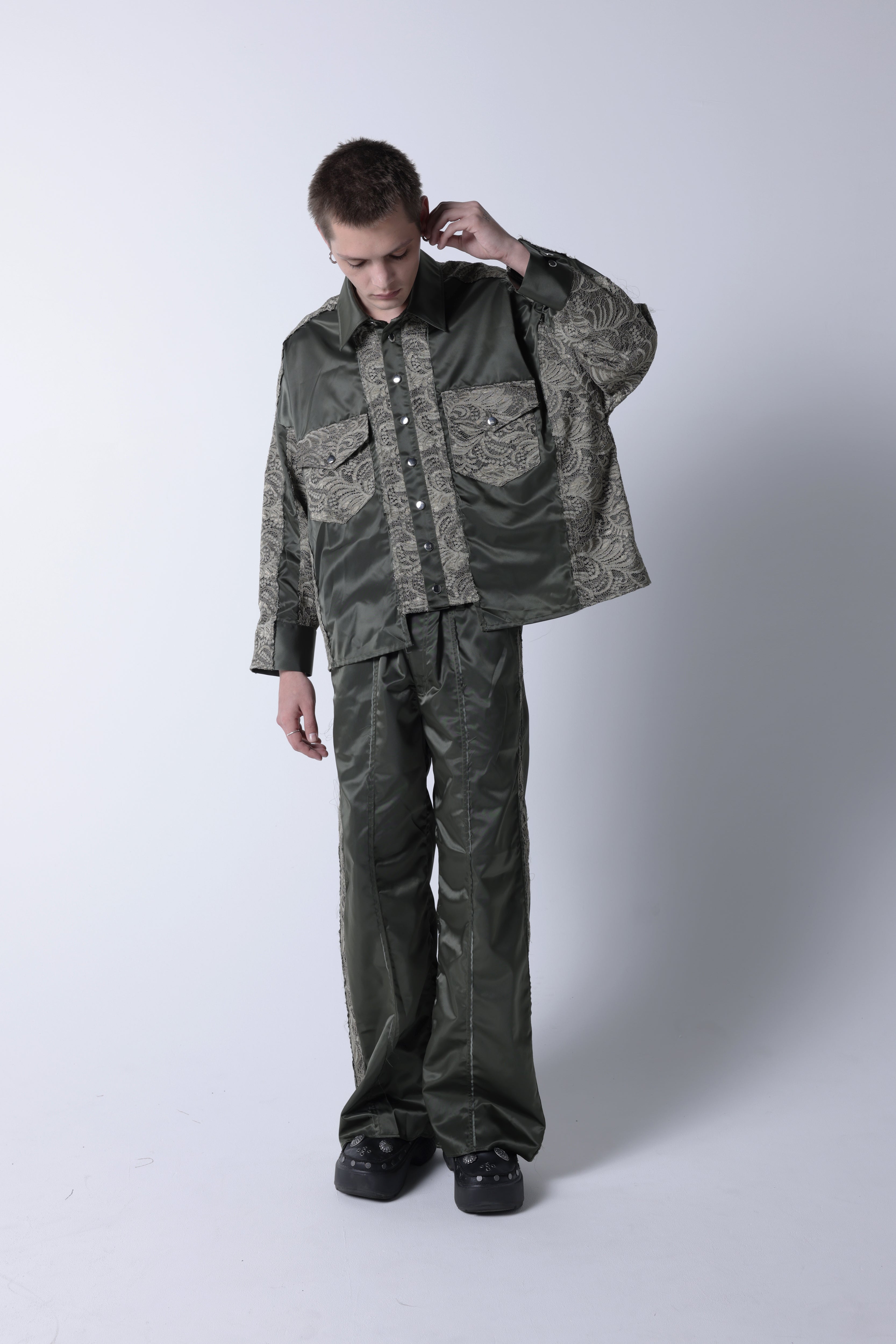 Nylon lace pants(Khaki)