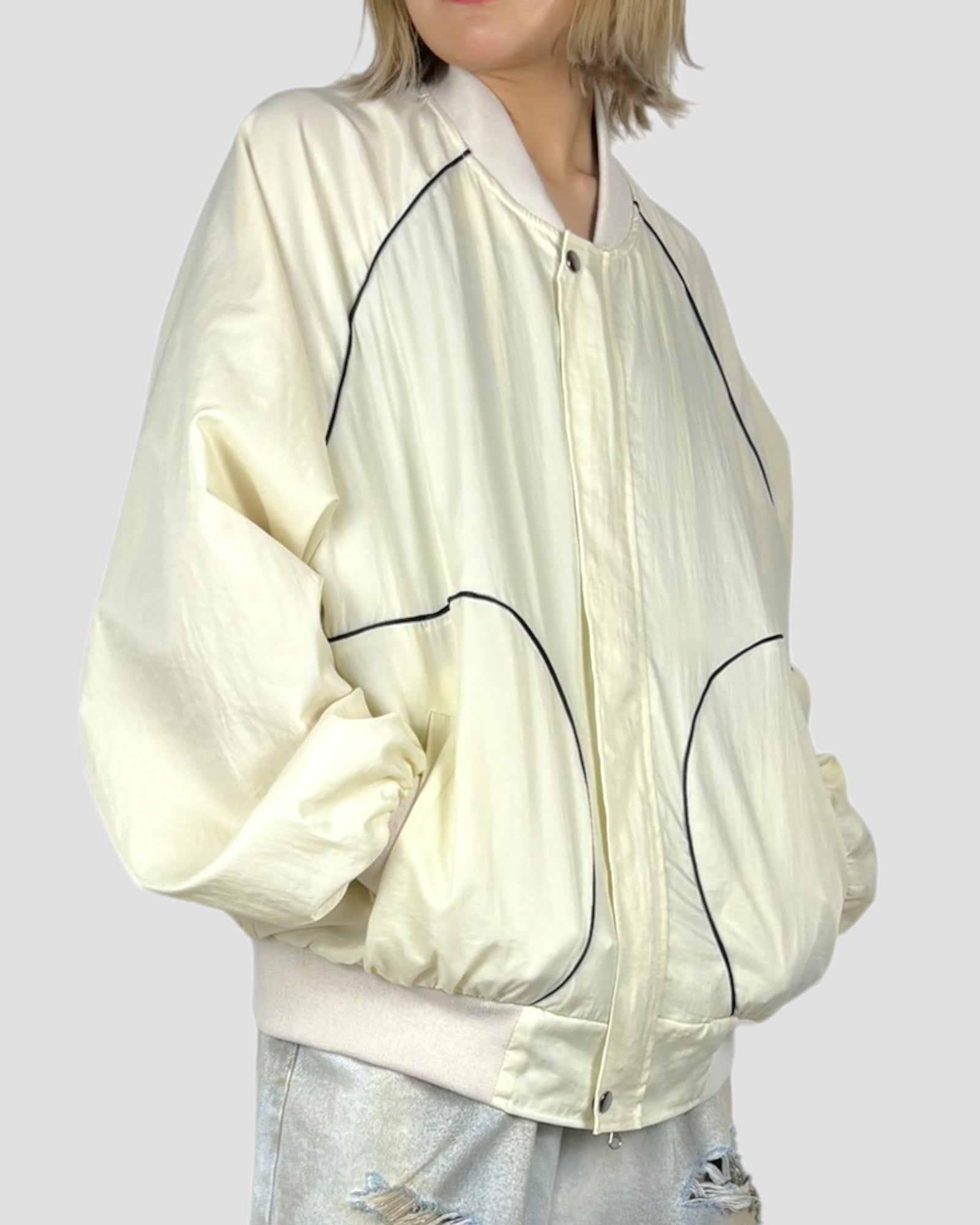 Nylon over size piping blouson