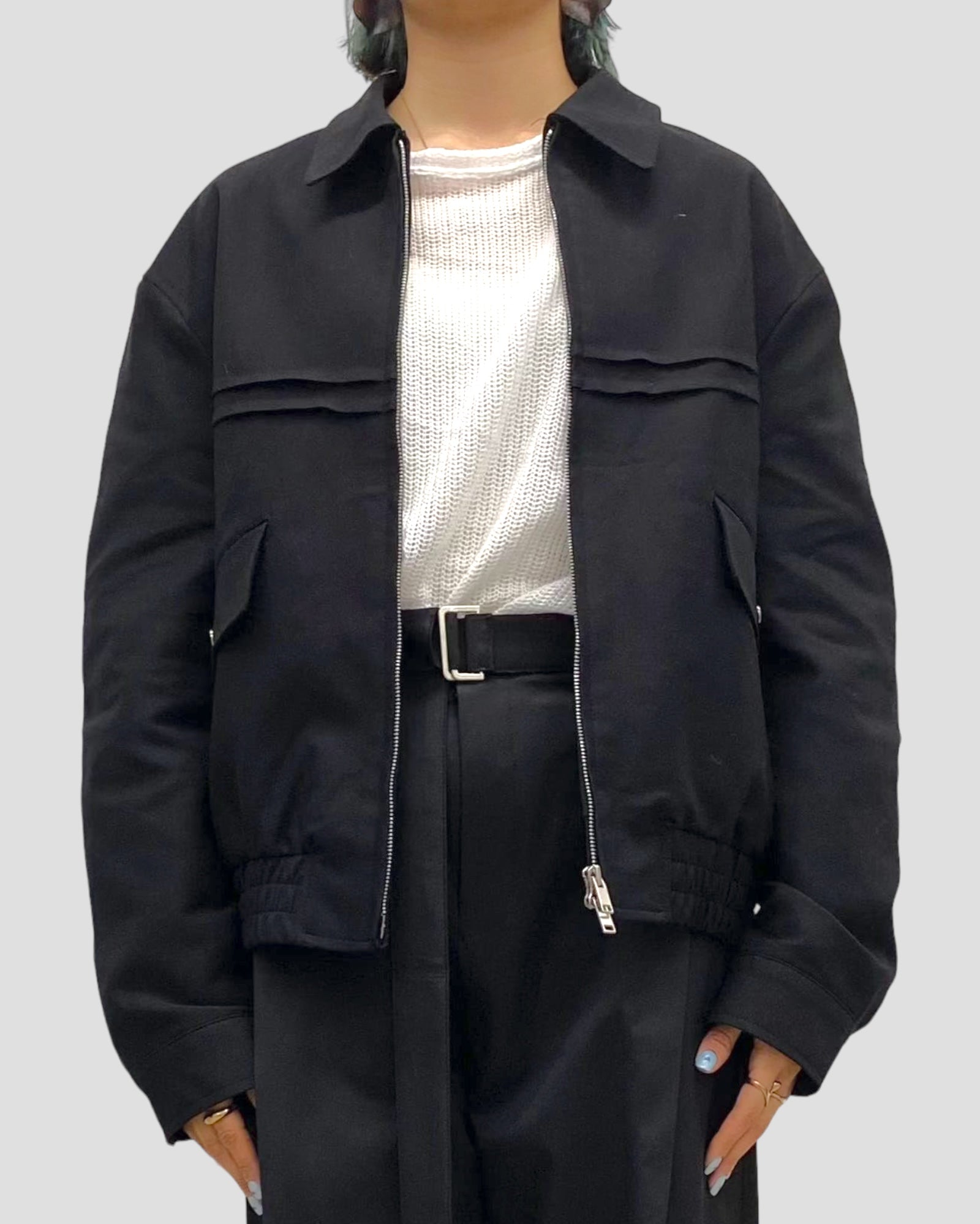 Pin tuck over size blouson