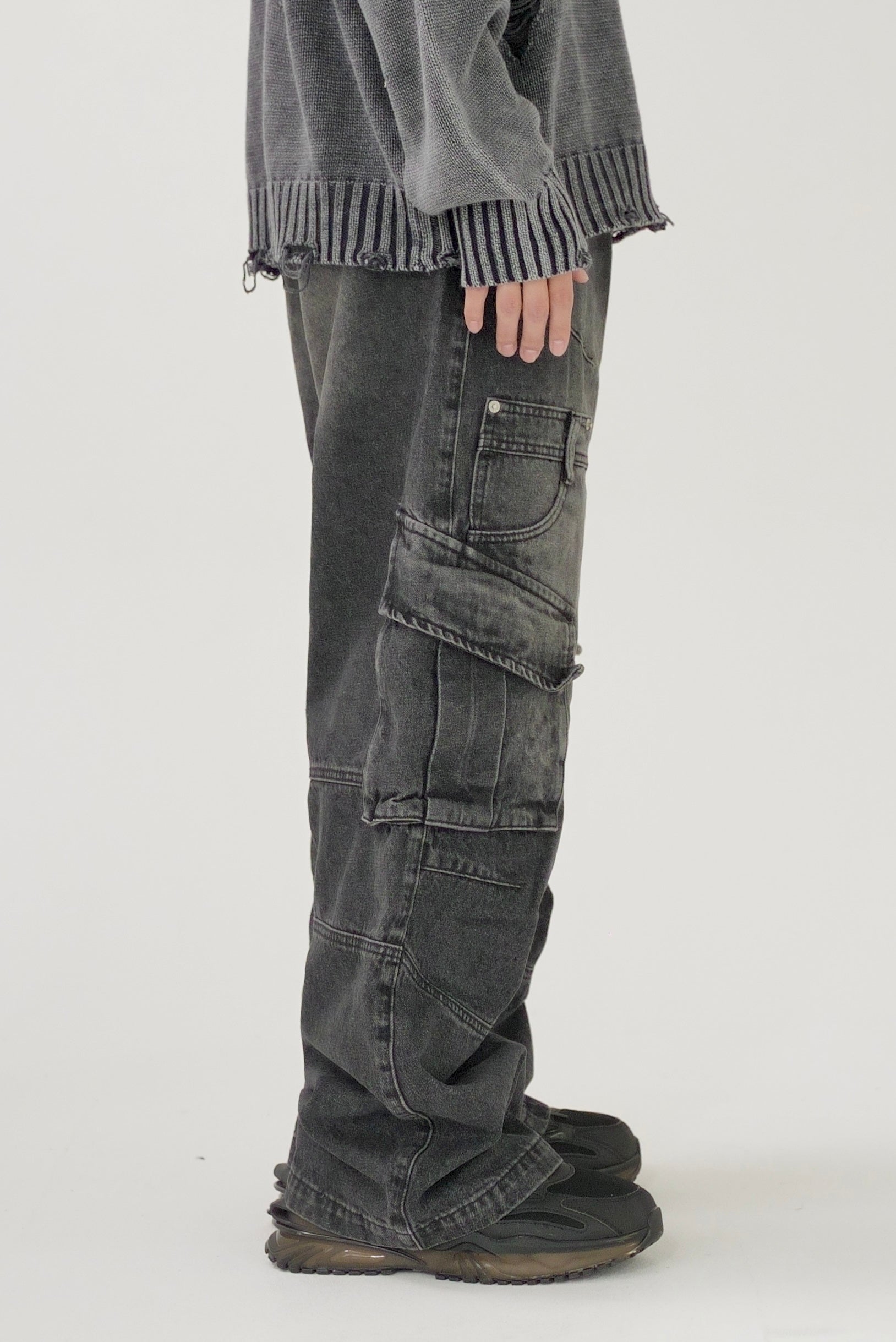 Design denim cargo pants