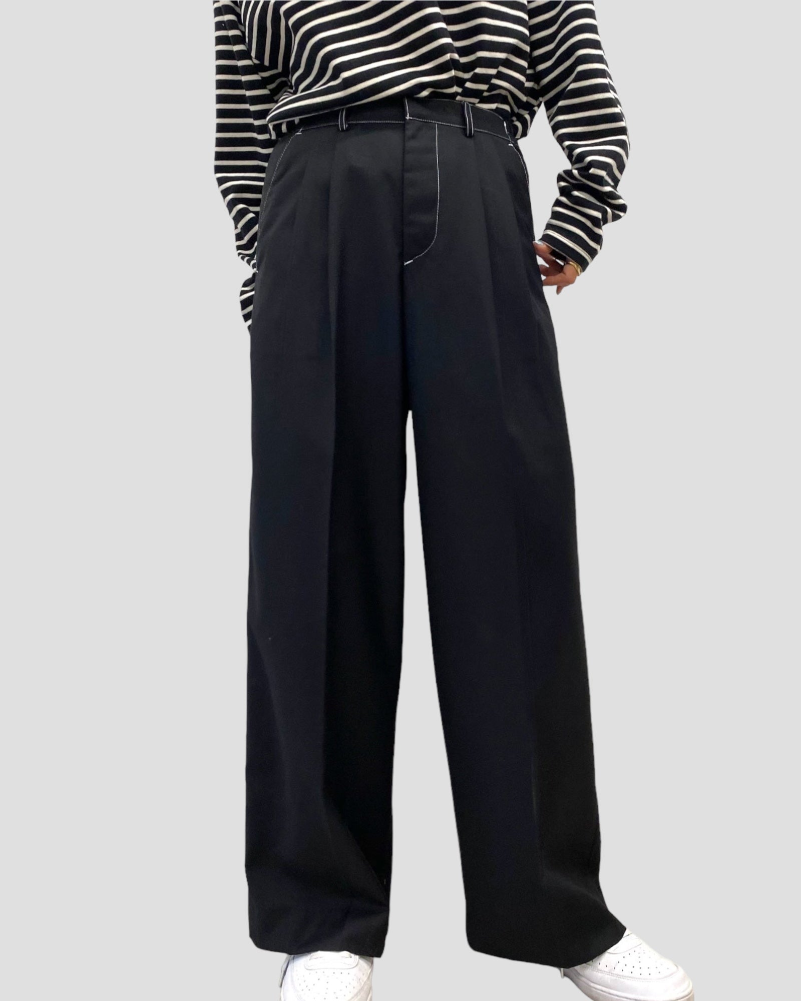 Design stitch wide pants