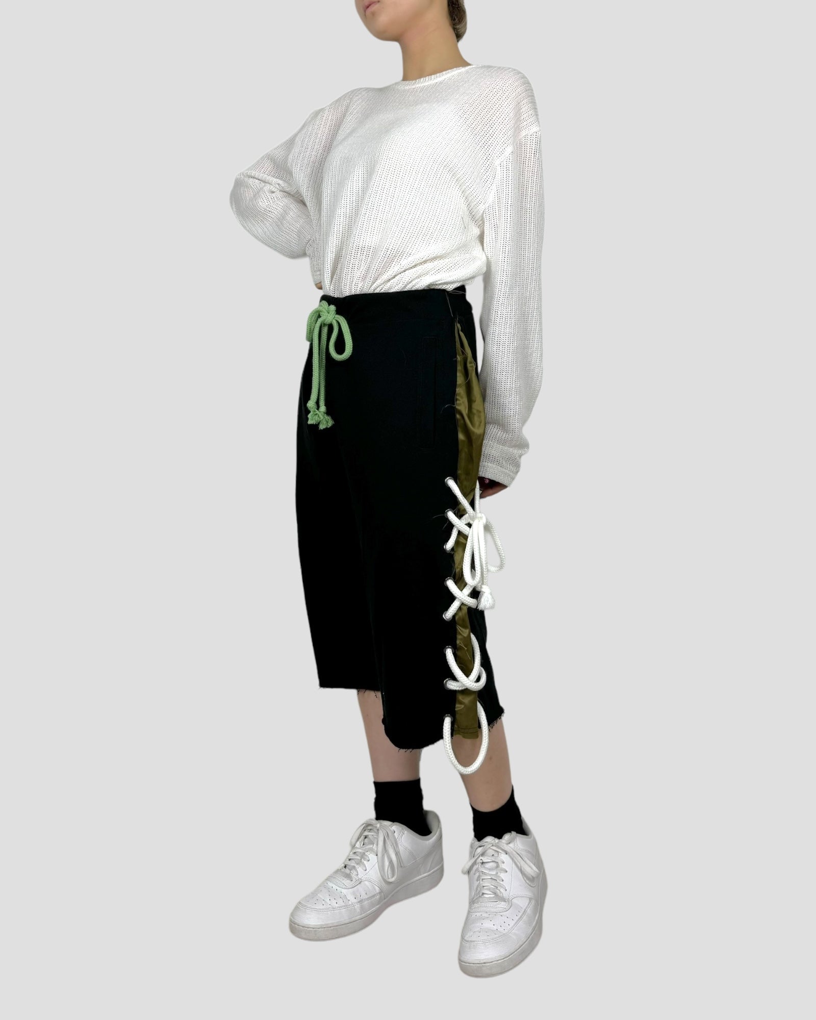 lace  up sweat half  pants