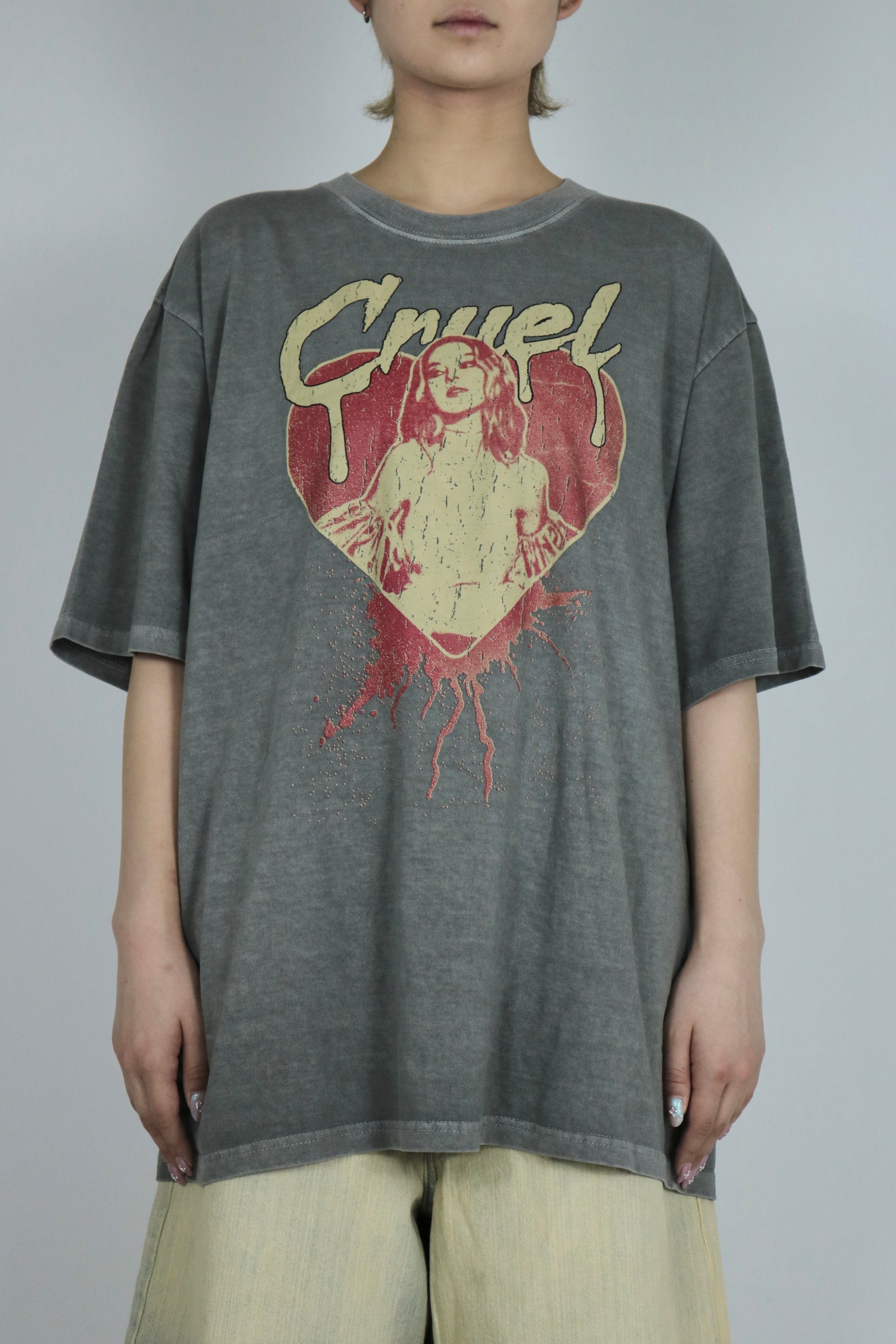 Cruel heart over size T