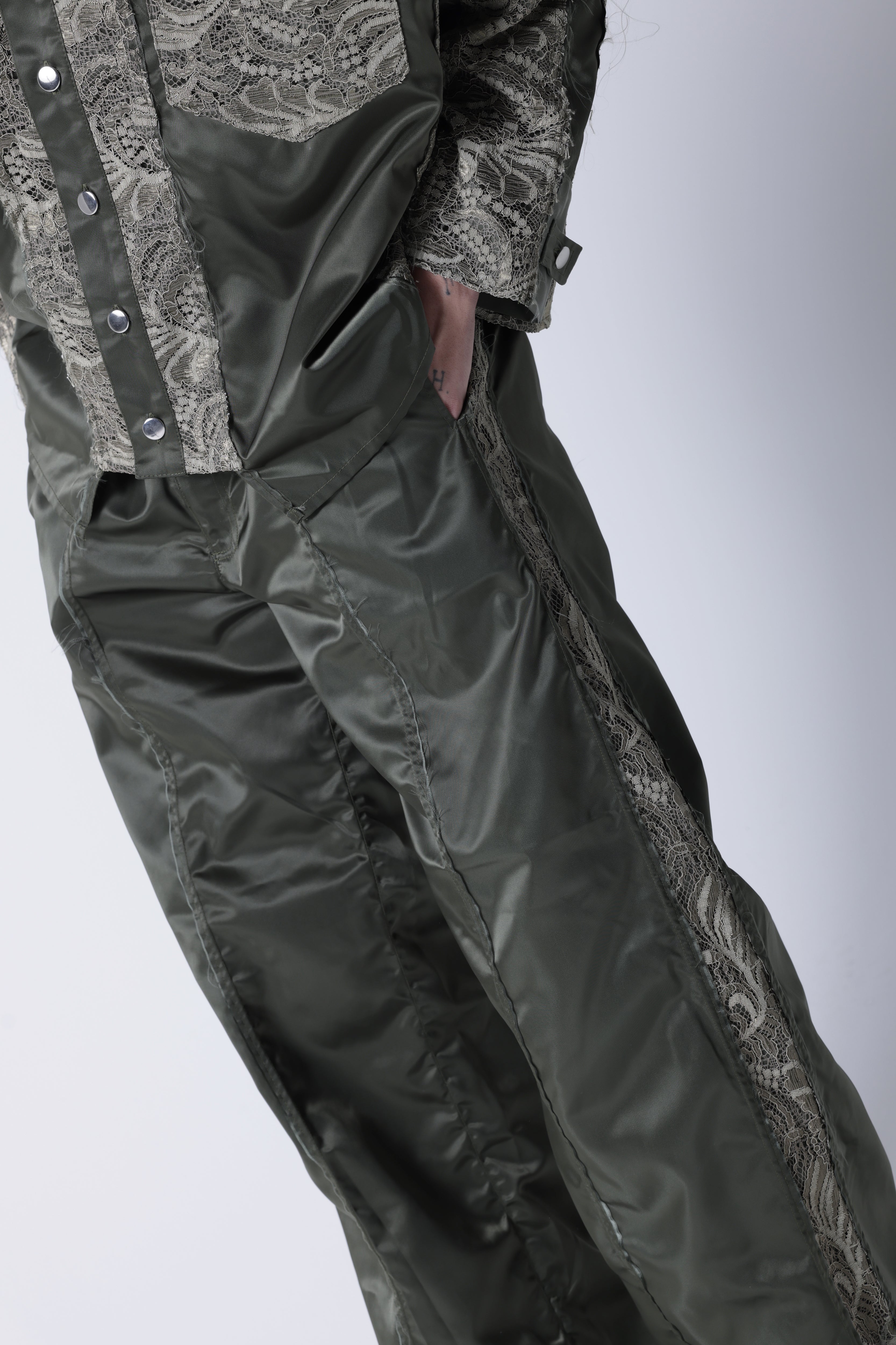 Nylon lace pants(Khaki)