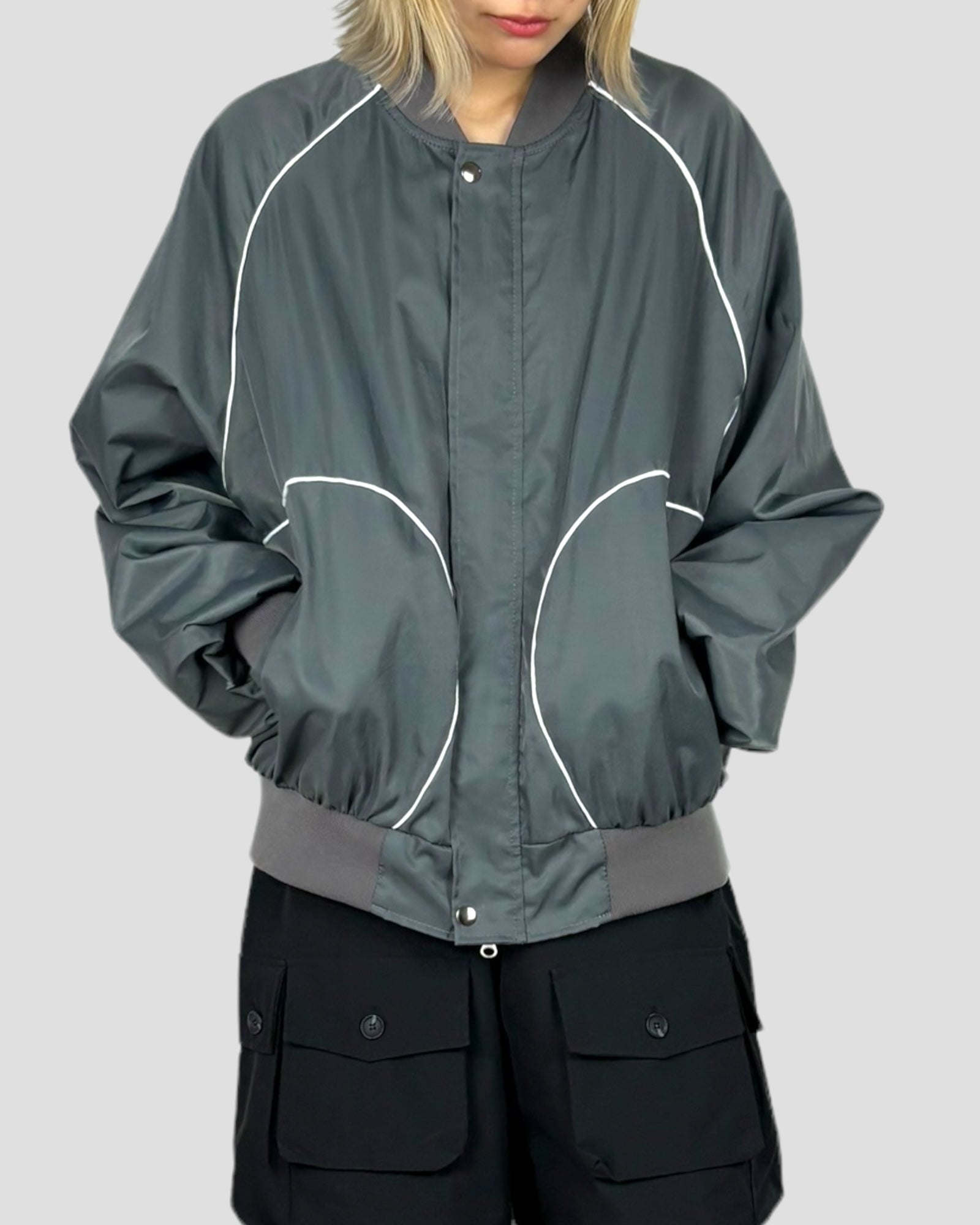 Nylon over size piping blouson