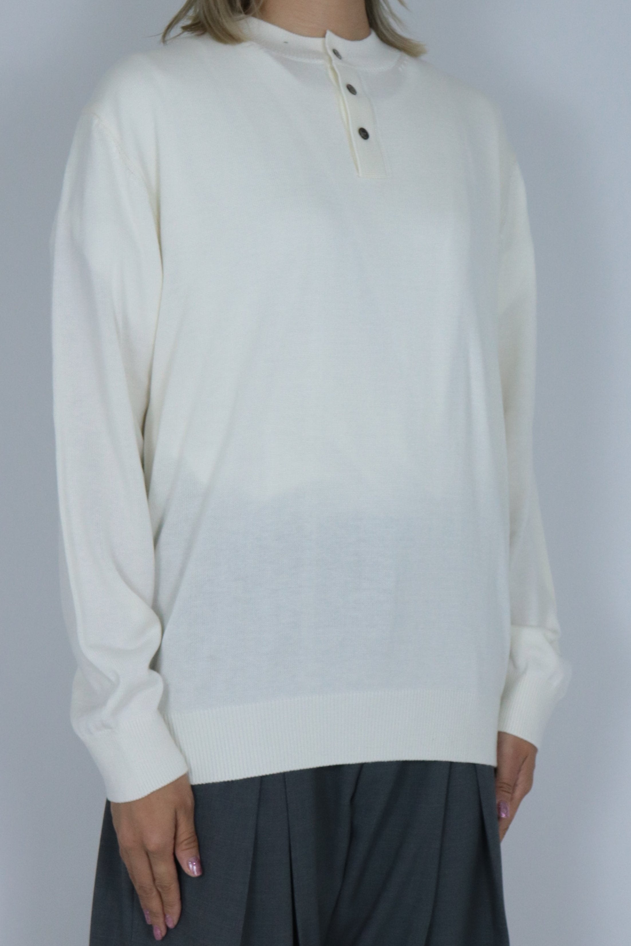 Henry neck knit shirt